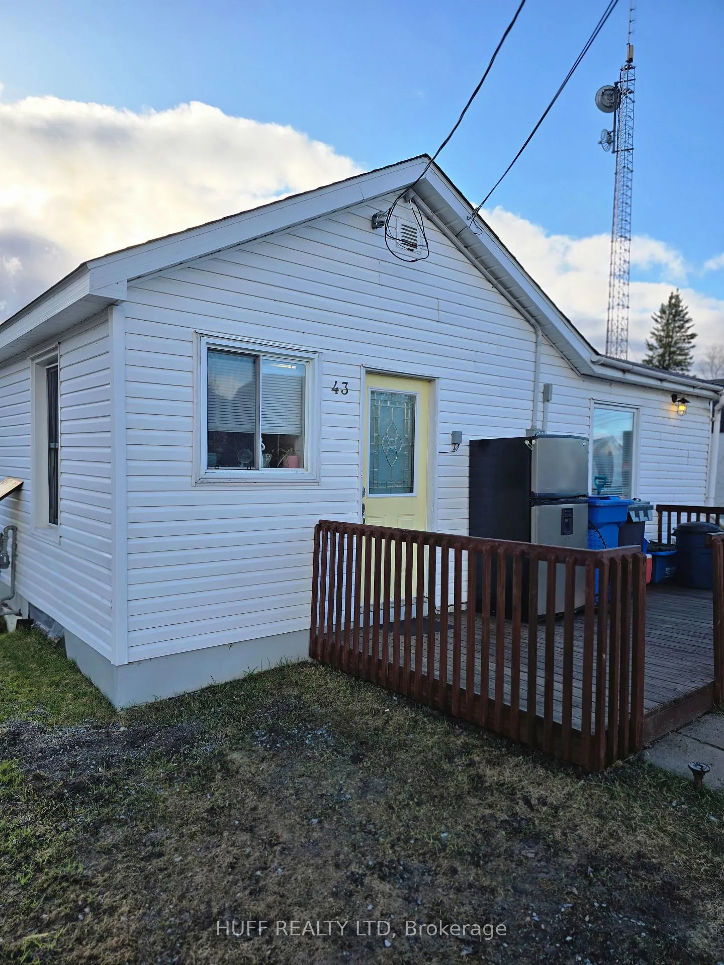 Photo 18 of 43 Fourth Street, Englehart, Central Timiskaming — HOMEH