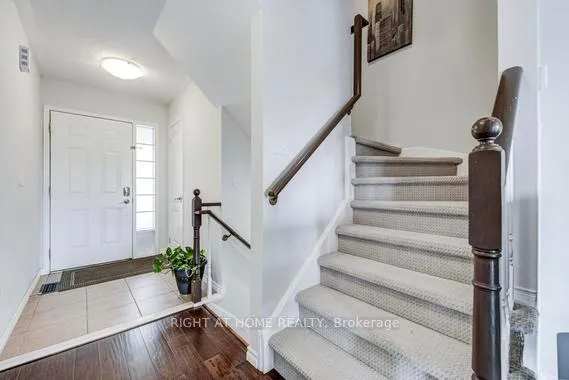 Photo 7 of 4864 Capri Crescent, Burlington, Alton — HOMEH