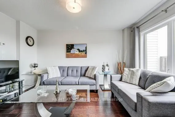 Photo 8 of 4864 Capri Crescent, Burlington, Alton — HOMEH