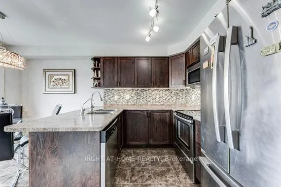 Photo 15 of 4864 Capri Crescent, Burlington, Alton — HOMEH
