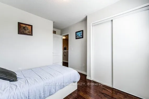 Photo 26 of 4864 Capri Crescent, Burlington, Alton — HOMEH