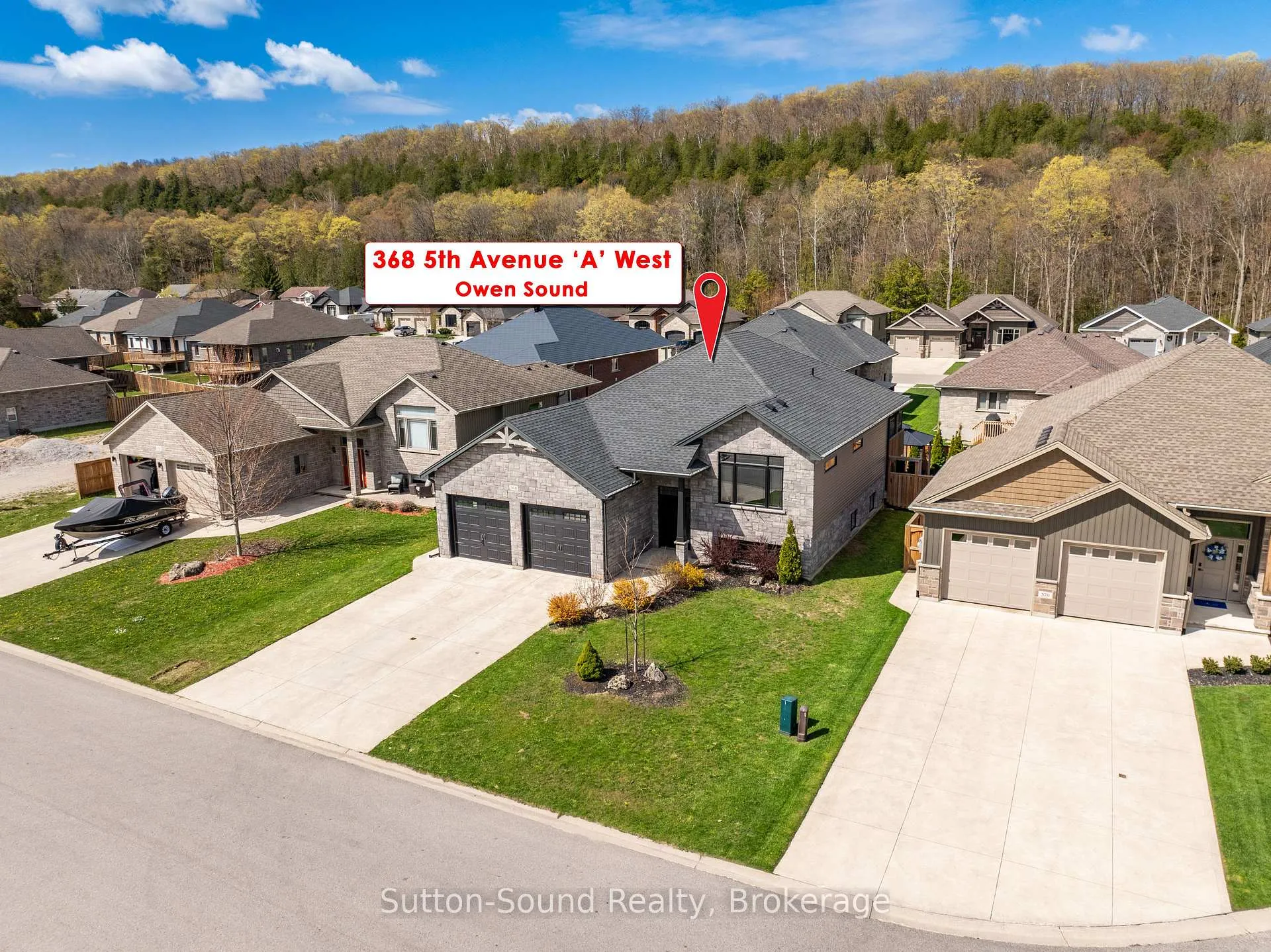 Photo 2 of 368 5th Ave A W, Owen Sound — HOMEH