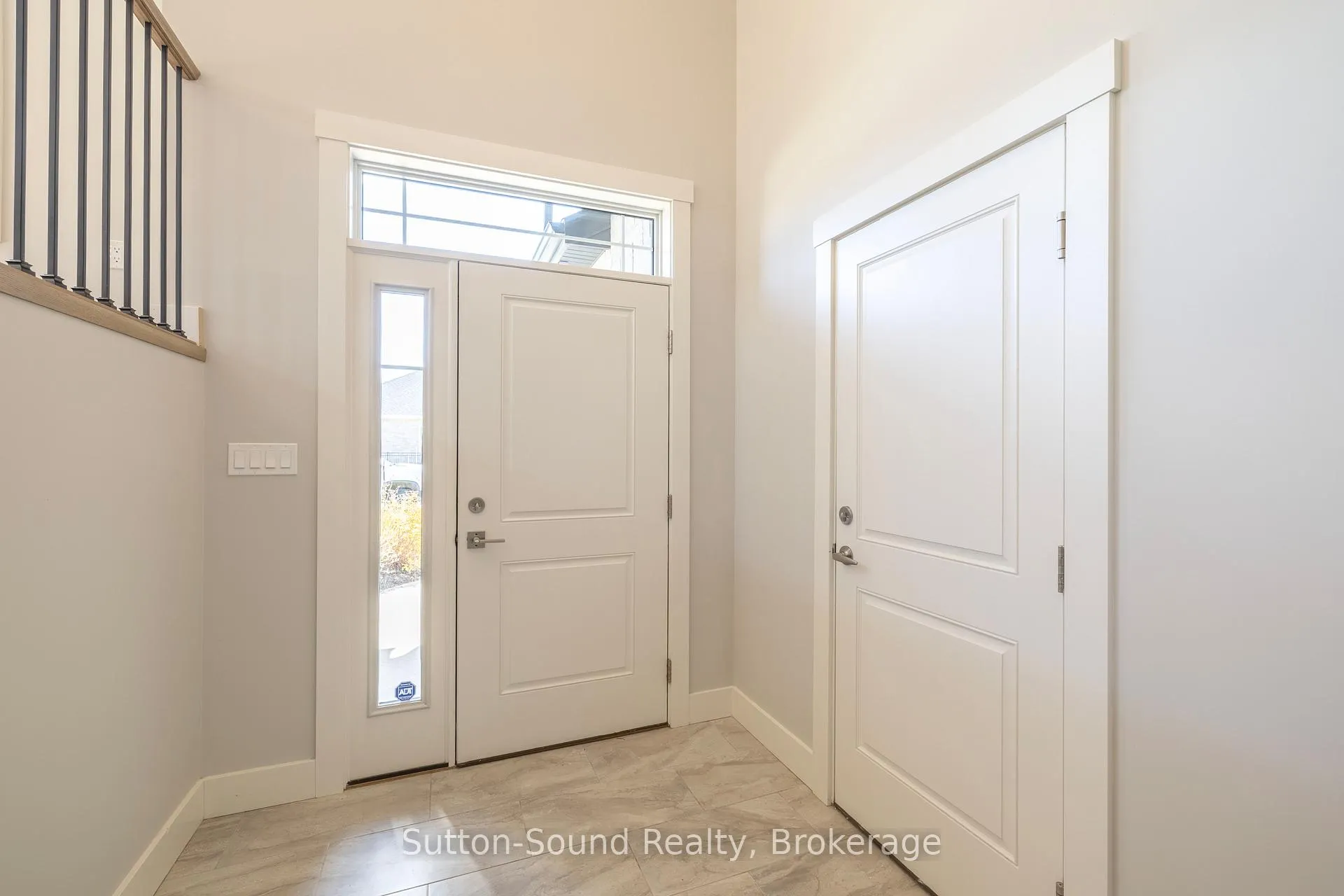 Photo 4 of 368 5th Ave A W, Owen Sound — HOMEH