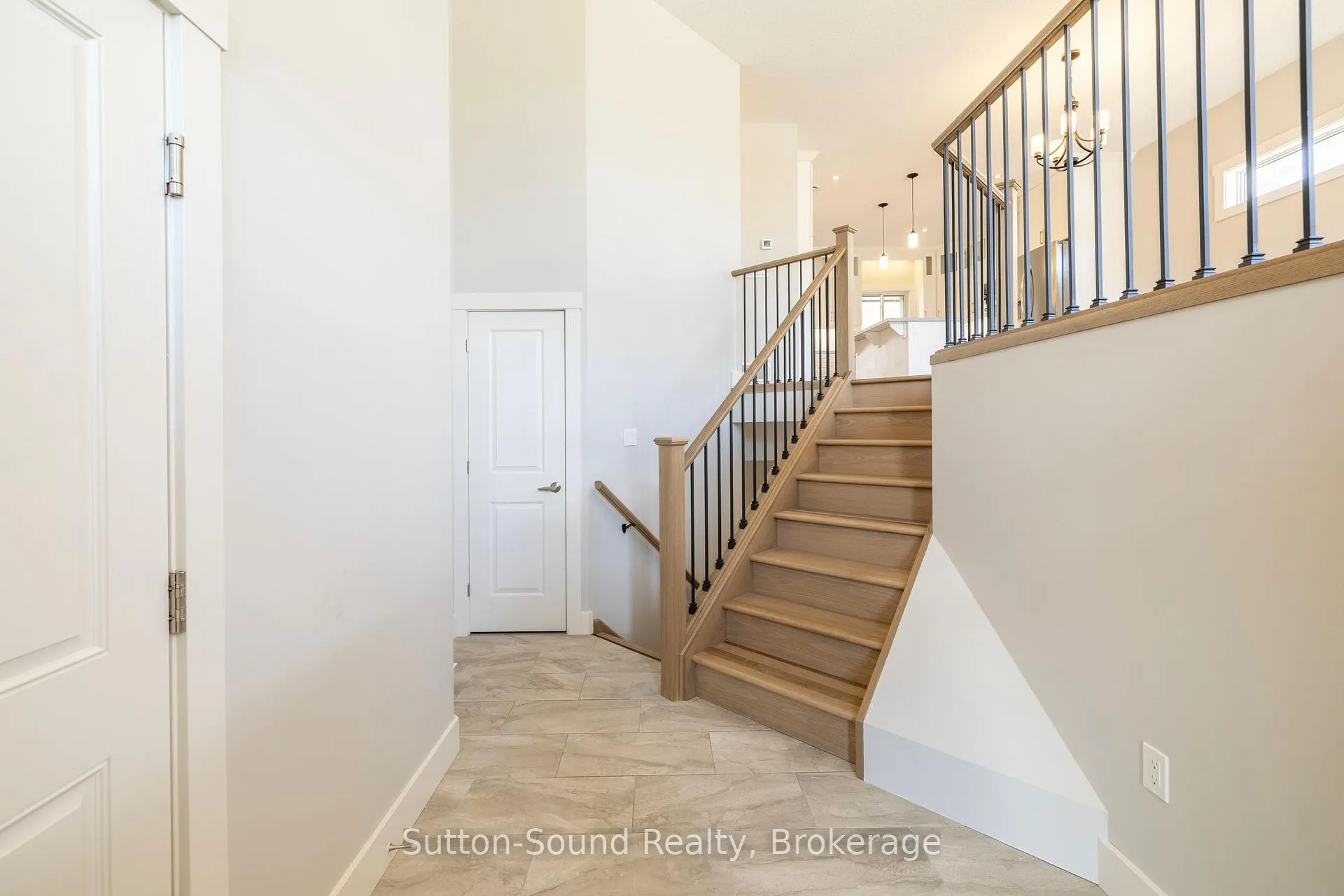 Photo 23 of 368 5th Ave A W, Owen Sound — HOMEH
