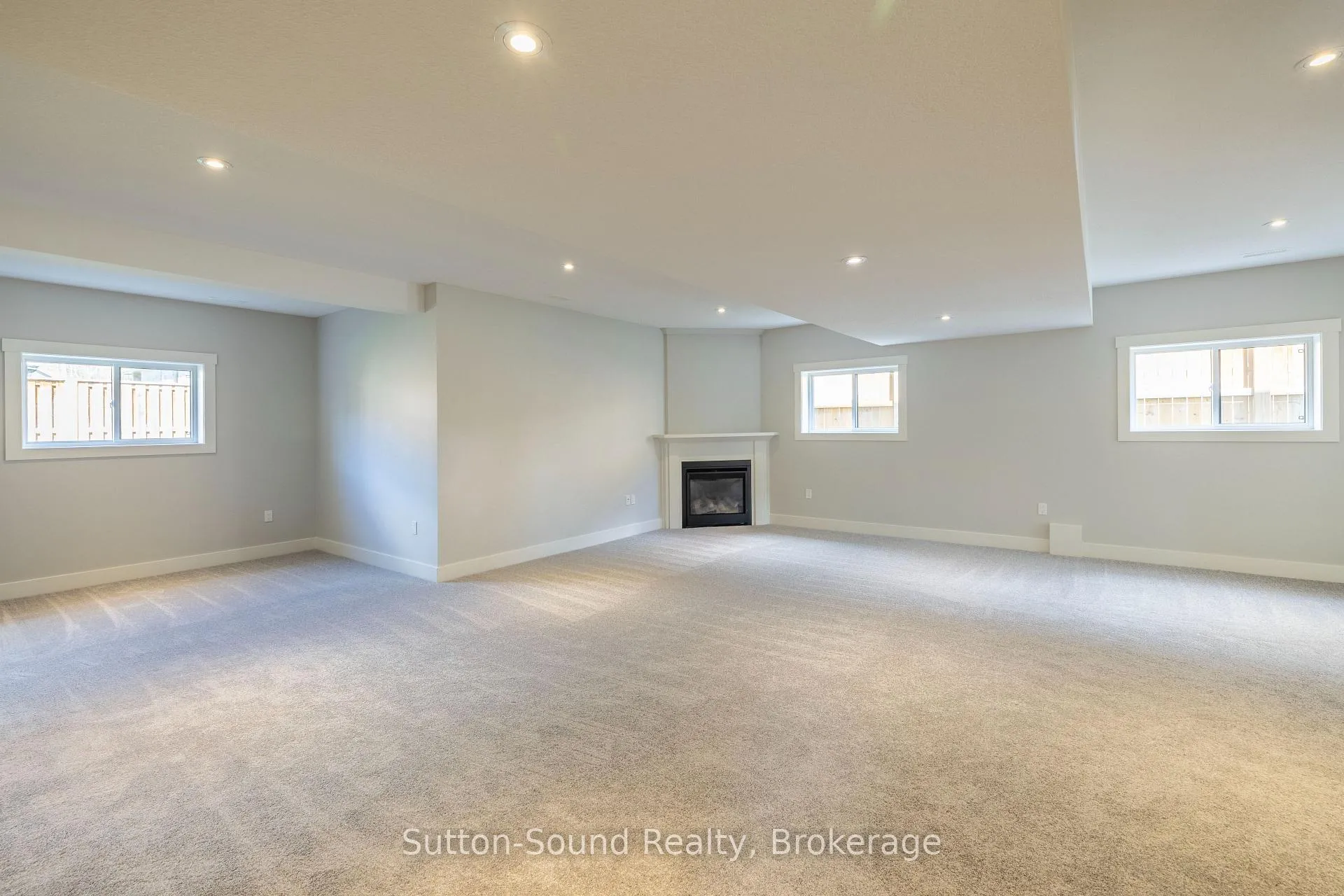 Photo 27 of 368 5th Ave A W, Owen Sound — HOMEH
