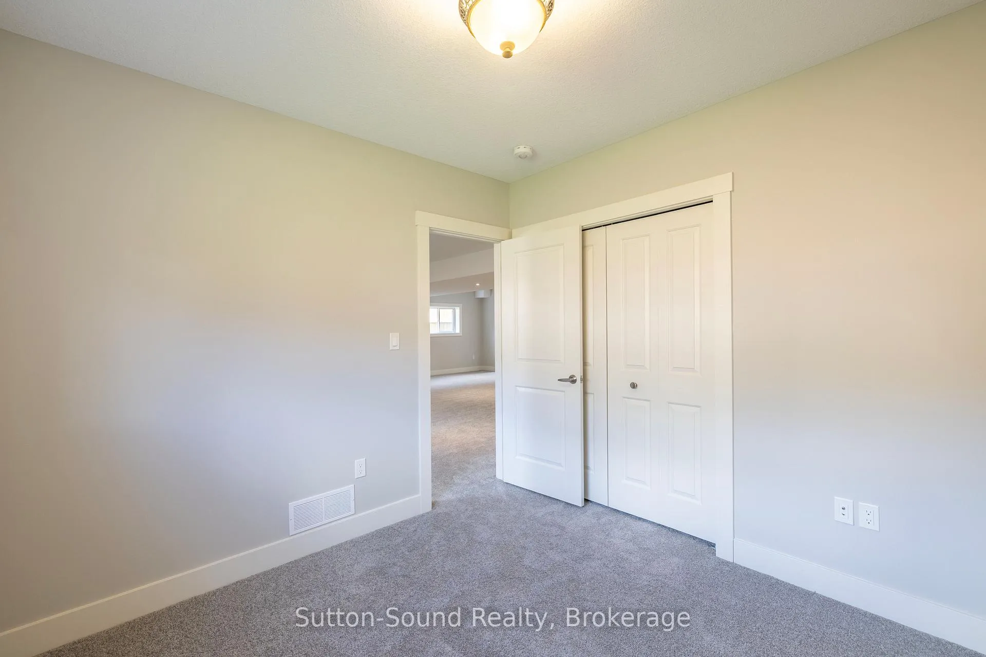 Photo 31 of 368 5th Ave A W, Owen Sound — HOMEH