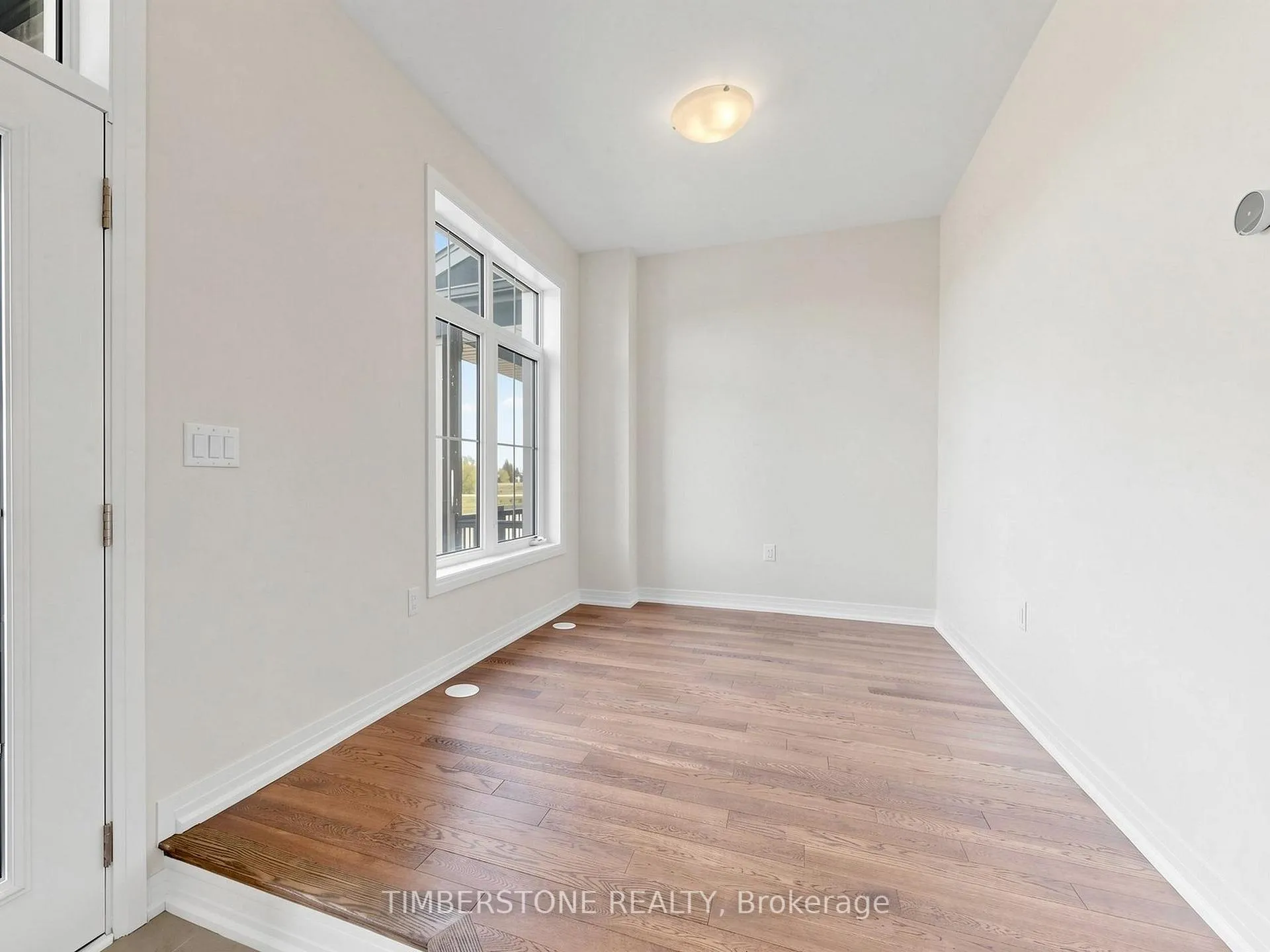 Photo 3 of 76 Blue Pond Drive, Brampton, Northwest Brampton — HOMEH