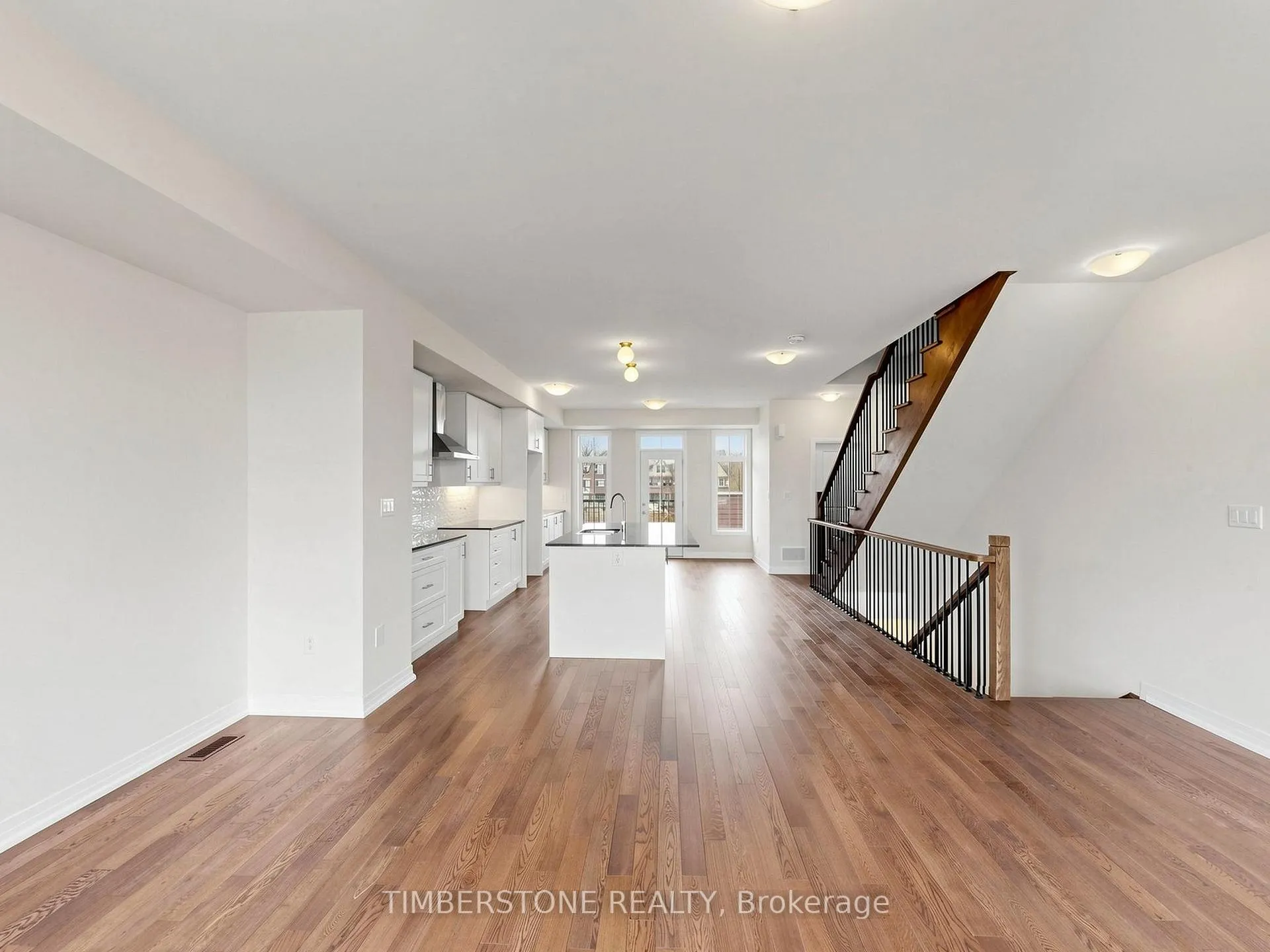 Photo 7 of 76 Blue Pond Drive, Brampton, Northwest Brampton — HOMEH