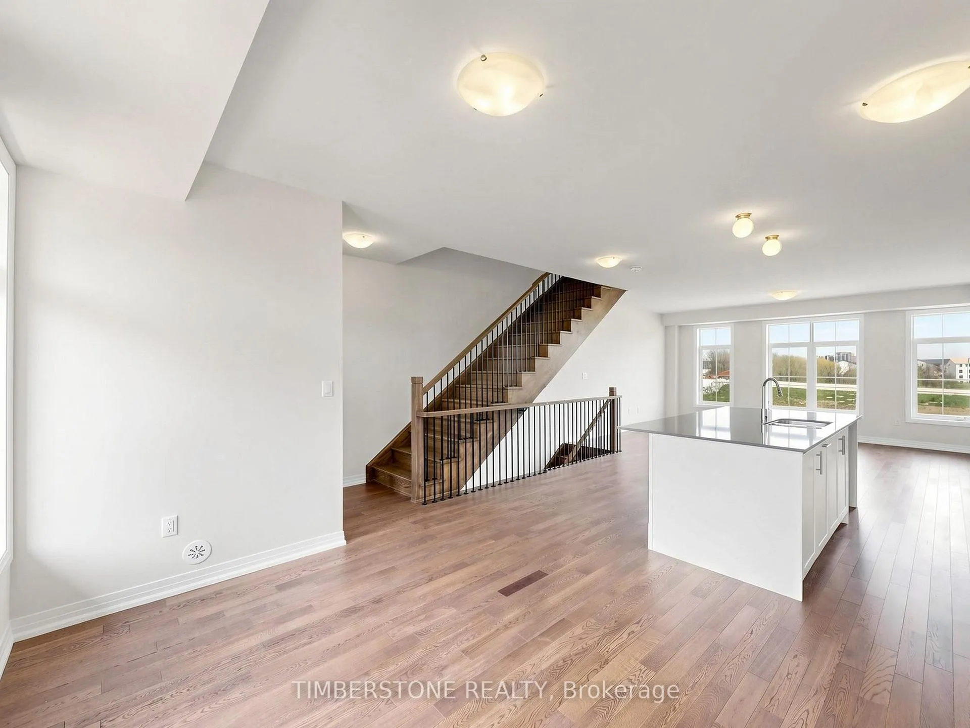 Photo 12 of 76 Blue Pond Drive, Brampton, Northwest Brampton — HOMEH