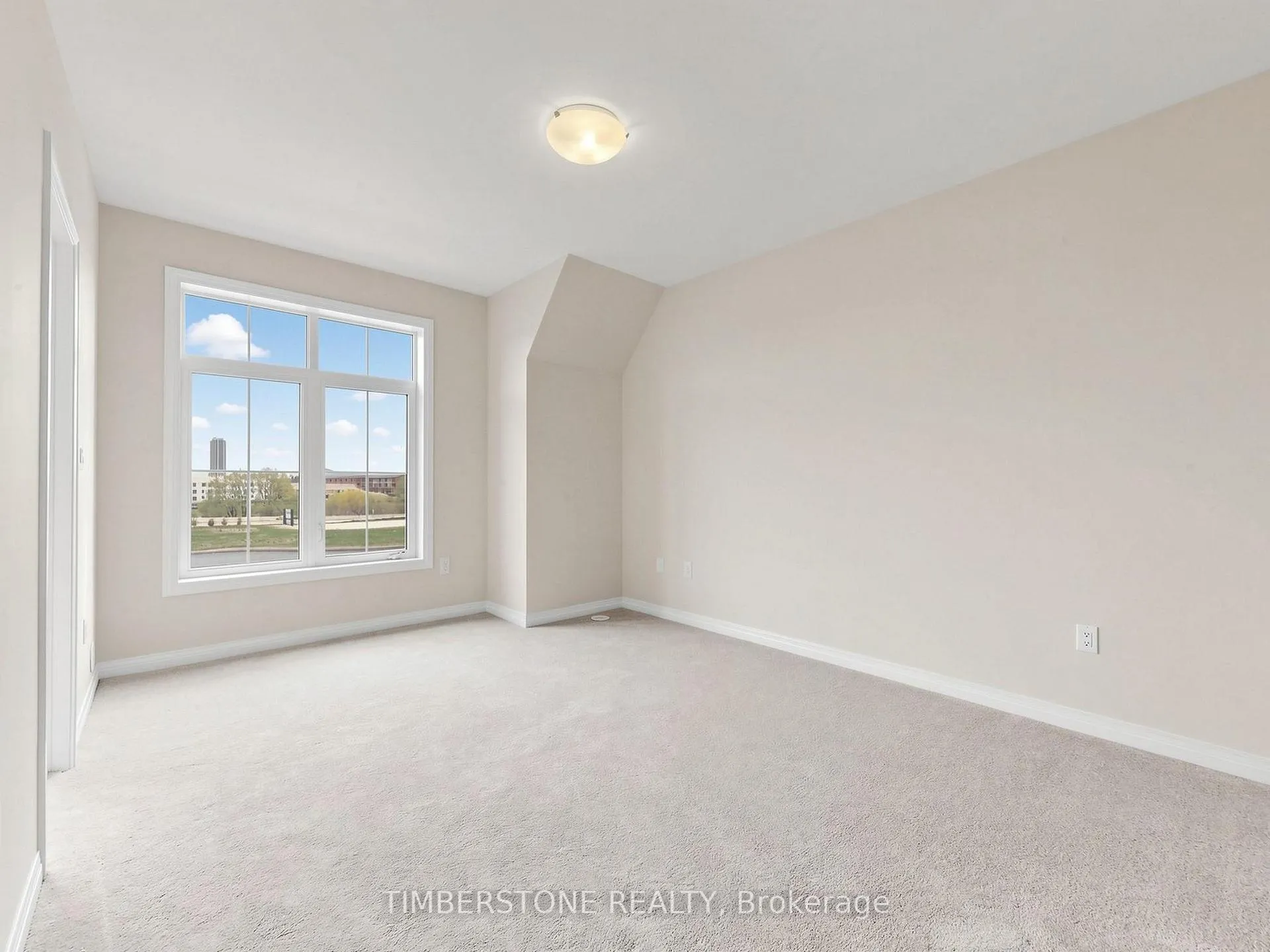 Photo 15 of 76 Blue Pond Drive, Brampton, Northwest Brampton — HOMEH