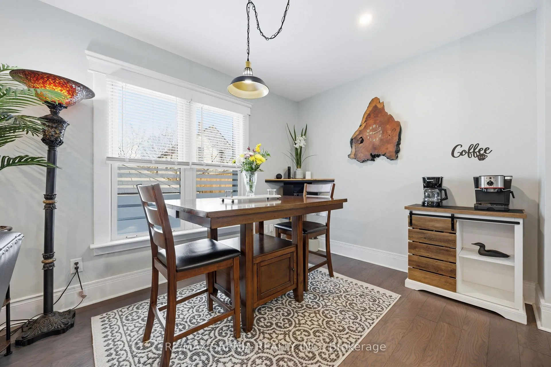 Photo 12 of 142 Mackenzie Street S, Sarnia — HOMEH
