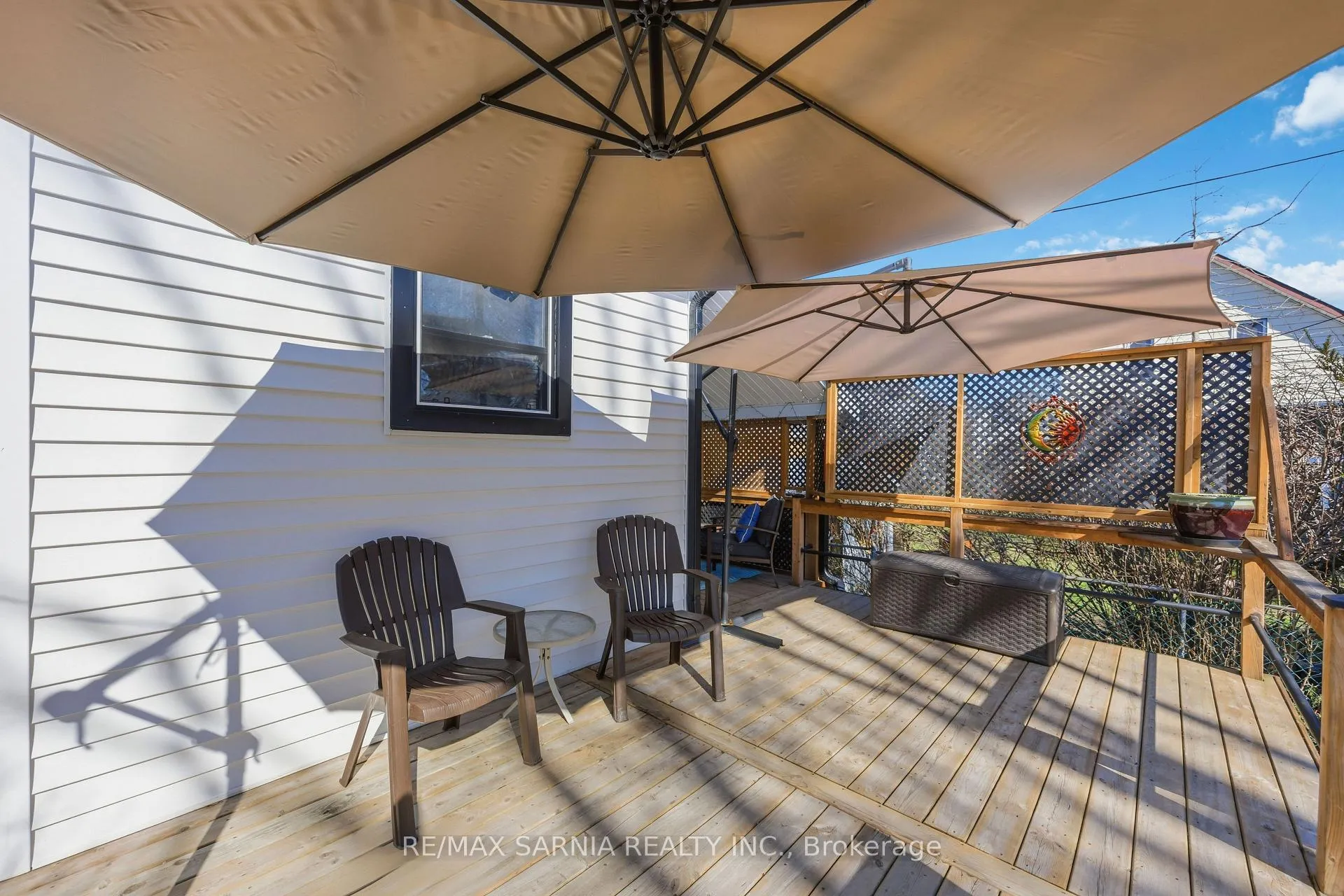 Photo 40 of 142 Mackenzie Street S, Sarnia — HOMEH