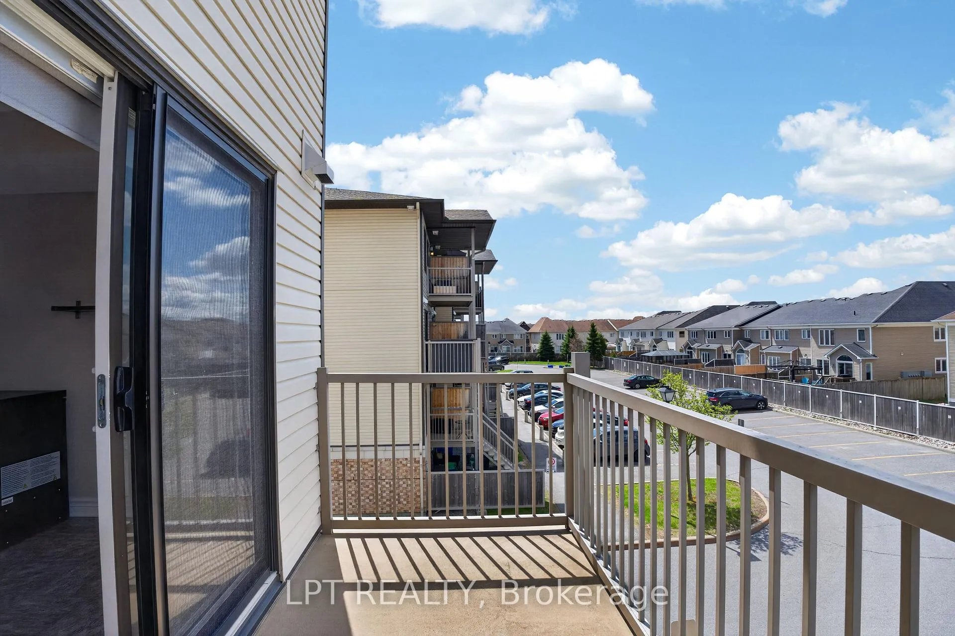Photo 20 of 2342 Esprit Drive, Ottawa, Avalon East — HOMEH