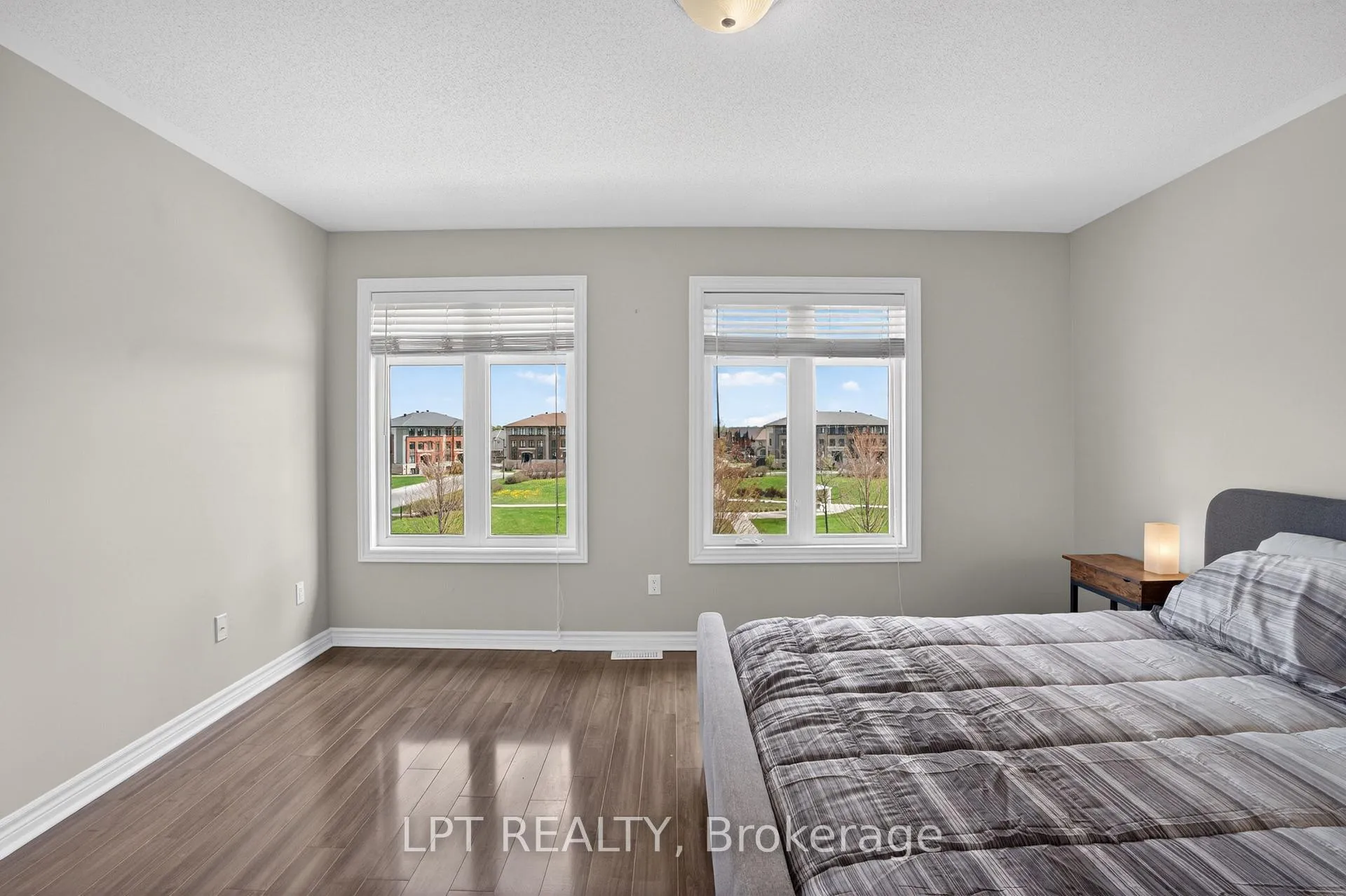Photo 22 of 2342 Esprit Drive, Ottawa, Avalon East — HOMEH