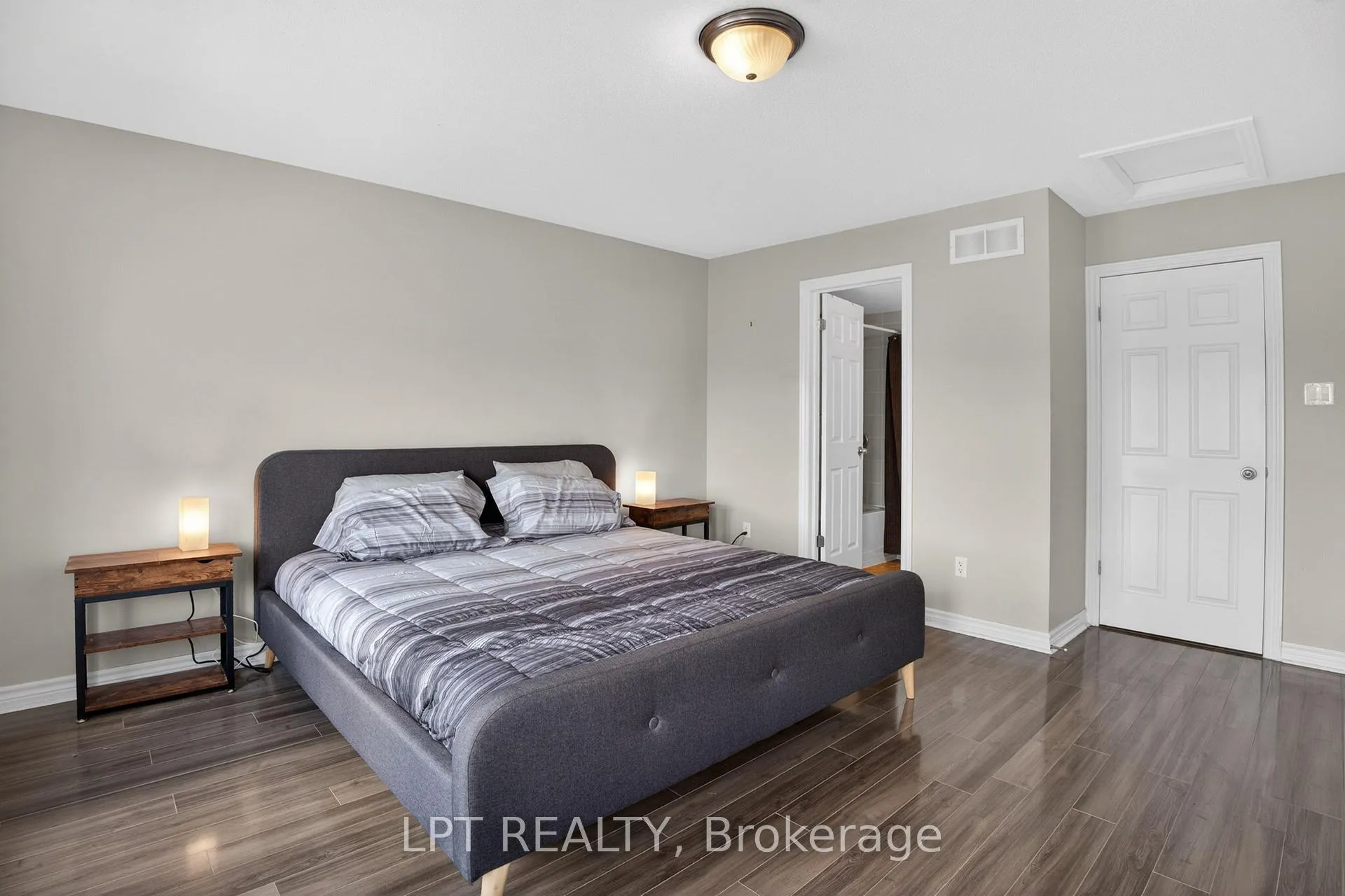 Photo 24 of 2342 Esprit Drive, Ottawa, Avalon East — HOMEH