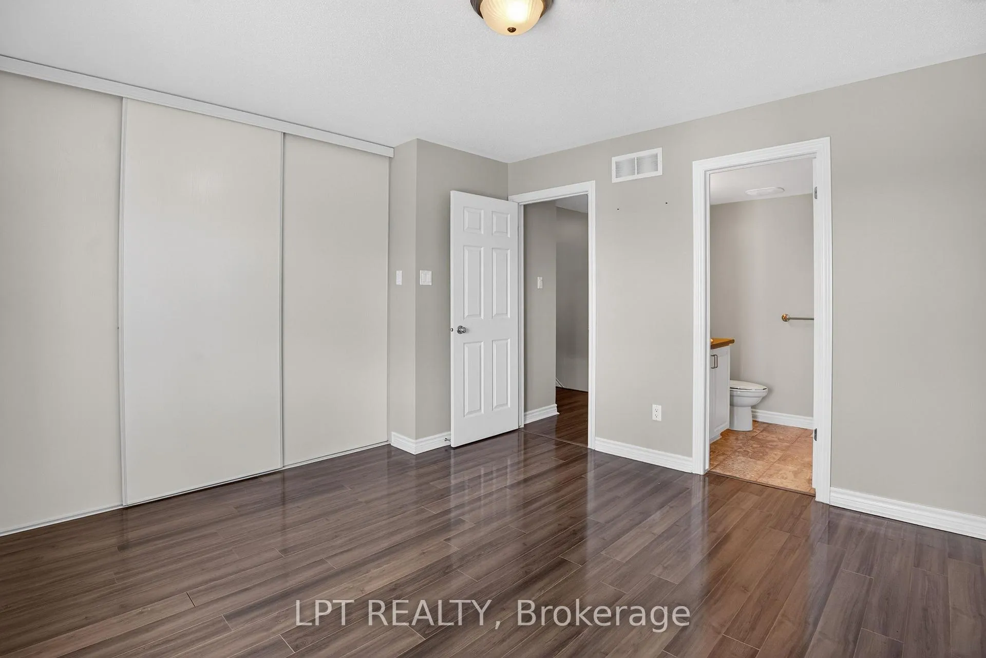 Photo 33 of 2342 Esprit Drive, Ottawa, Avalon East — HOMEH