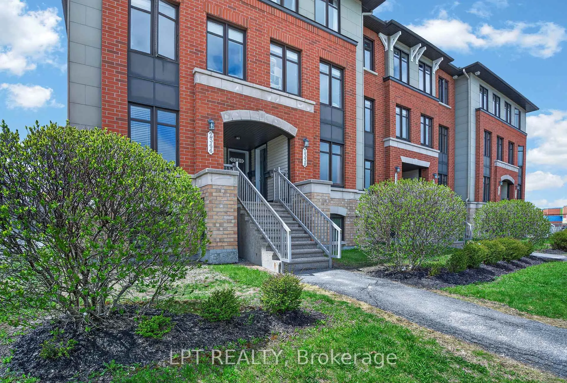 Photo 47 of 2342 Esprit Drive, Ottawa, Avalon East — HOMEH