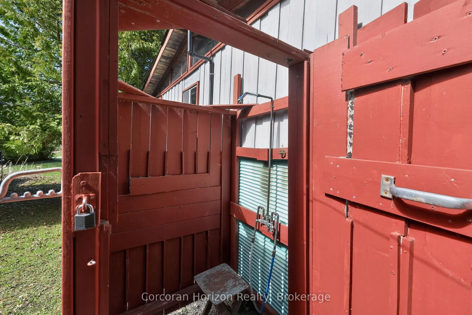 Photo 17 of 26 Waterside Drive, Tay, Port McNicoll — HOMEH