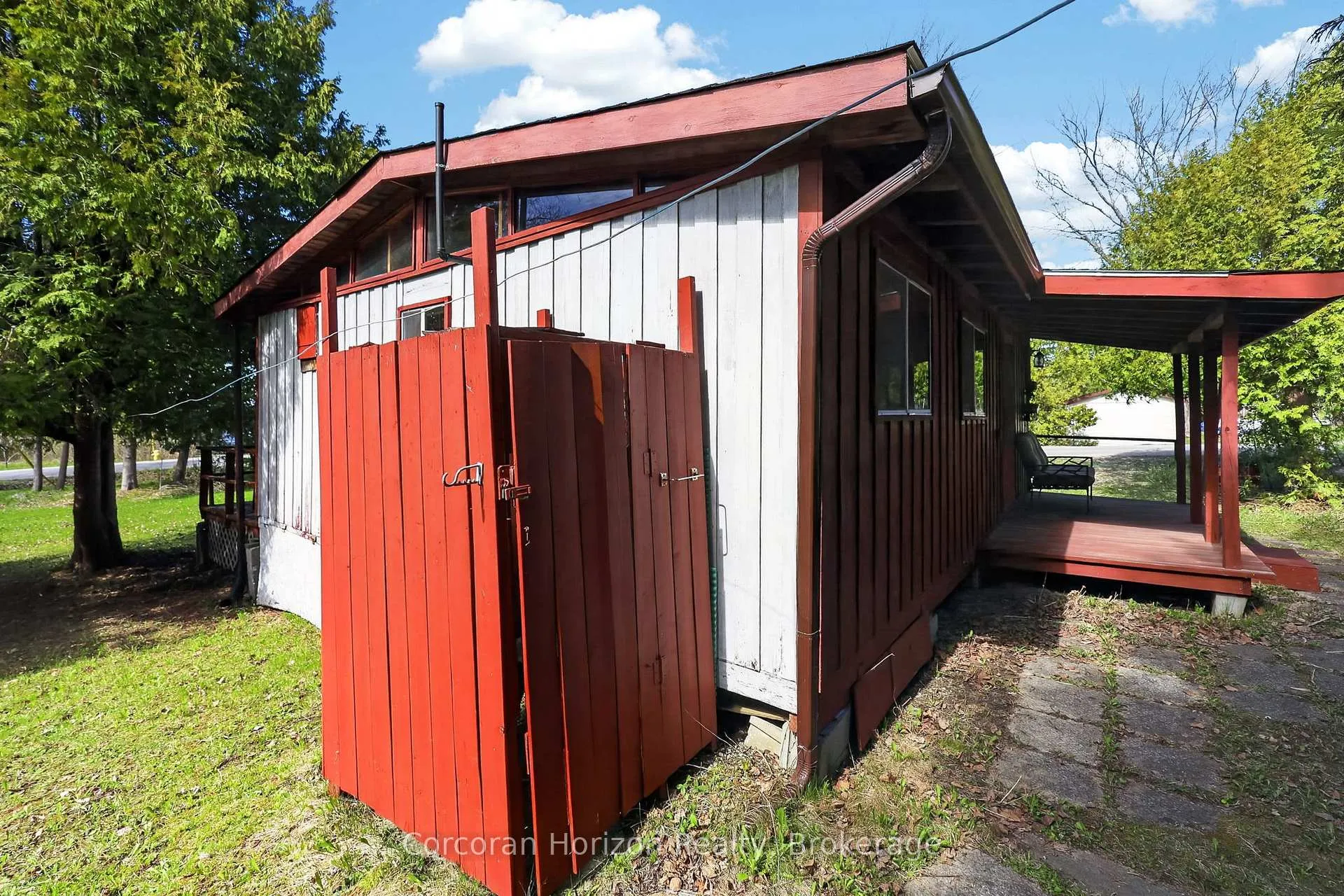 Photo 18 of 26 Waterside Drive, Tay, Port McNicoll — HOMEH