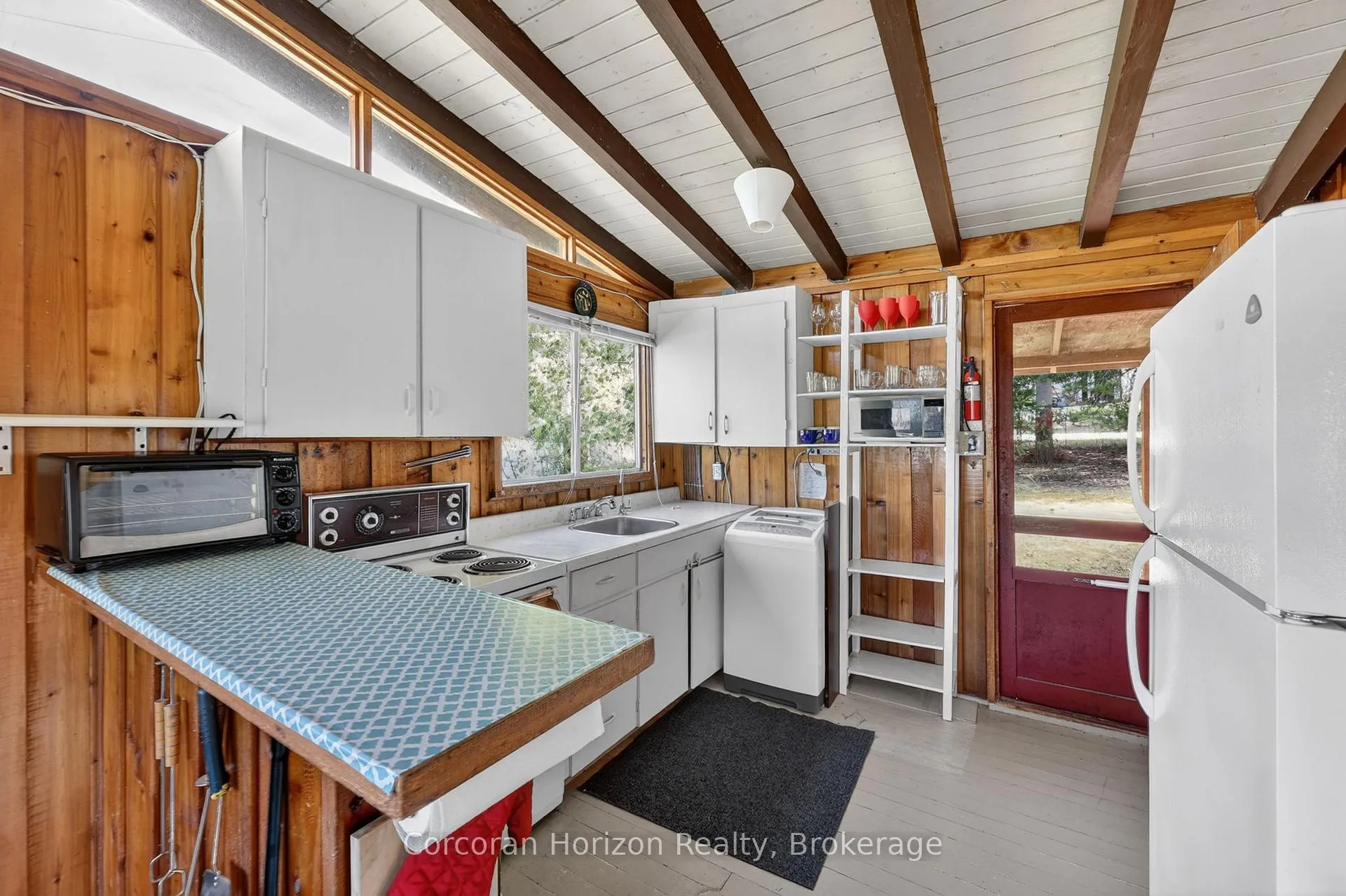 Photo 20 of 26 Waterside Drive, Tay, Port McNicoll — HOMEH