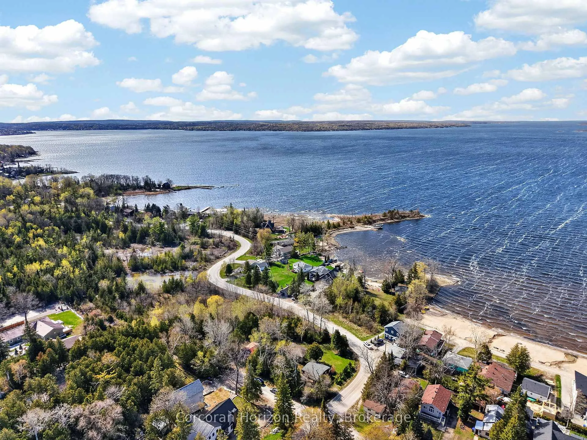 Photo 33 of 26 Waterside Drive, Tay, Port McNicoll — HOMEH