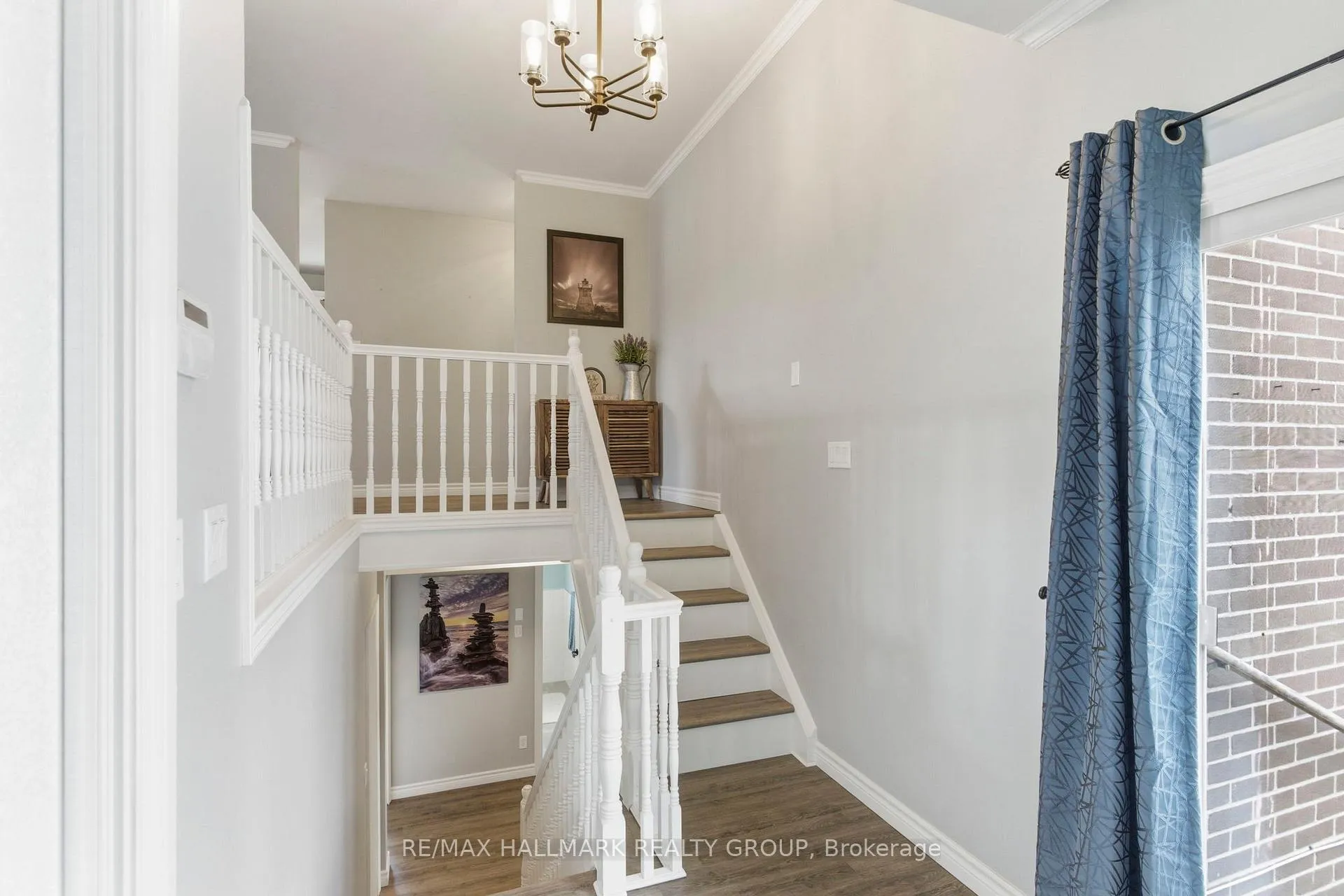 Photo 4 of 22 Elm Avenue, Brockville — HOMEH