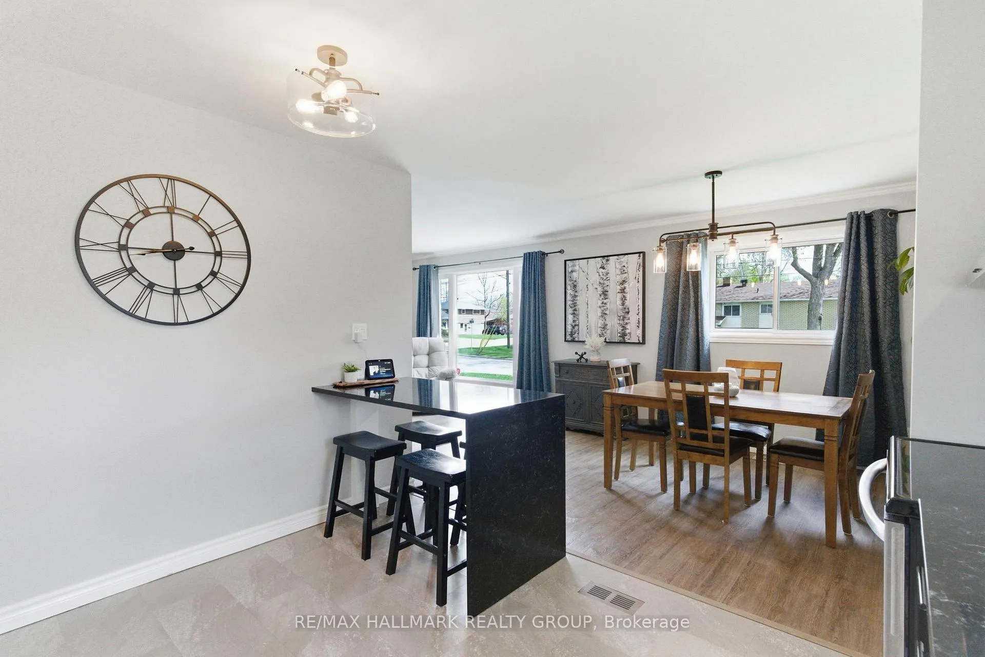 Photo 12 of 22 Elm Avenue, Brockville — HOMEH