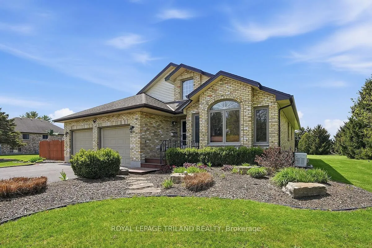 Photo 1 of 24671 Dodge Drive, Strathroy-Caradoc, Cairngorm — HOMEH