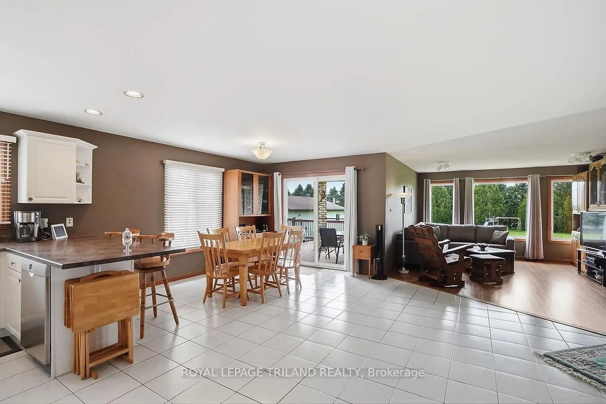 Photo 30 of 24671 Dodge Drive, Strathroy-Caradoc, Cairngorm — HOMEH