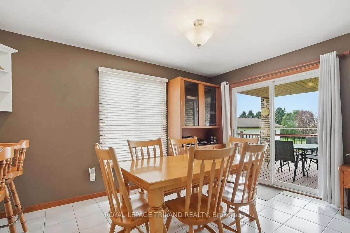 Photo 31 of 24671 Dodge Drive, Strathroy-Caradoc, Cairngorm — HOMEH