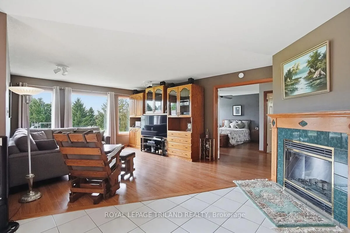 Photo 35 of 24671 Dodge Drive, Strathroy-Caradoc, Cairngorm — HOMEH