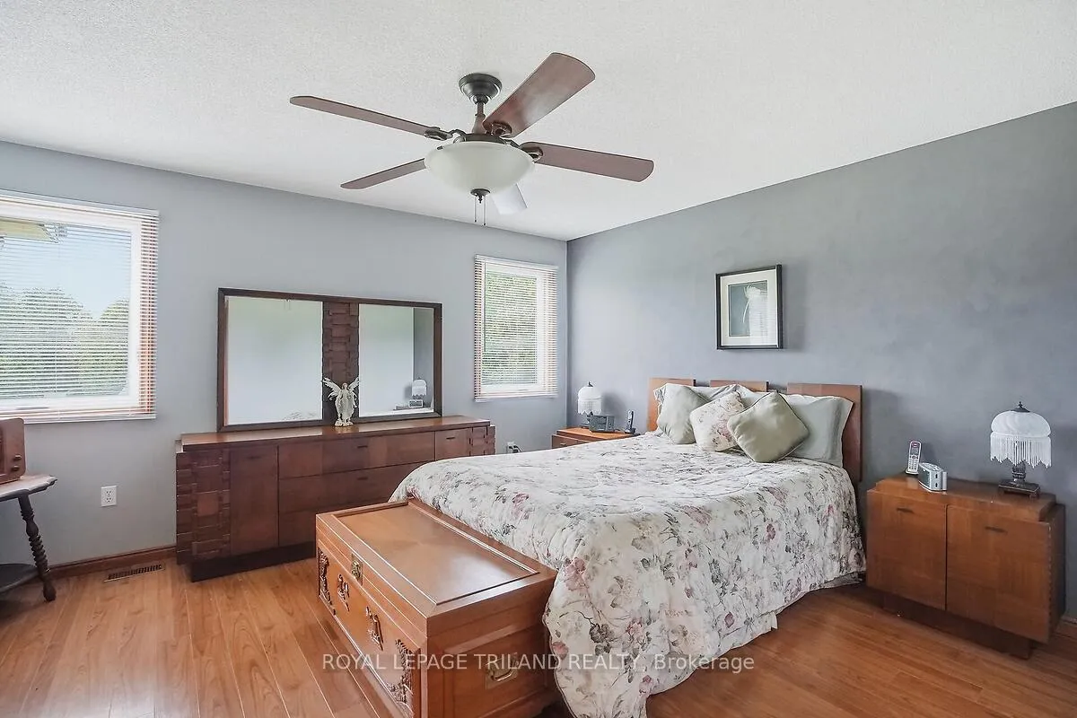 Photo 37 of 24671 Dodge Drive, Strathroy-Caradoc, Cairngorm — HOMEH