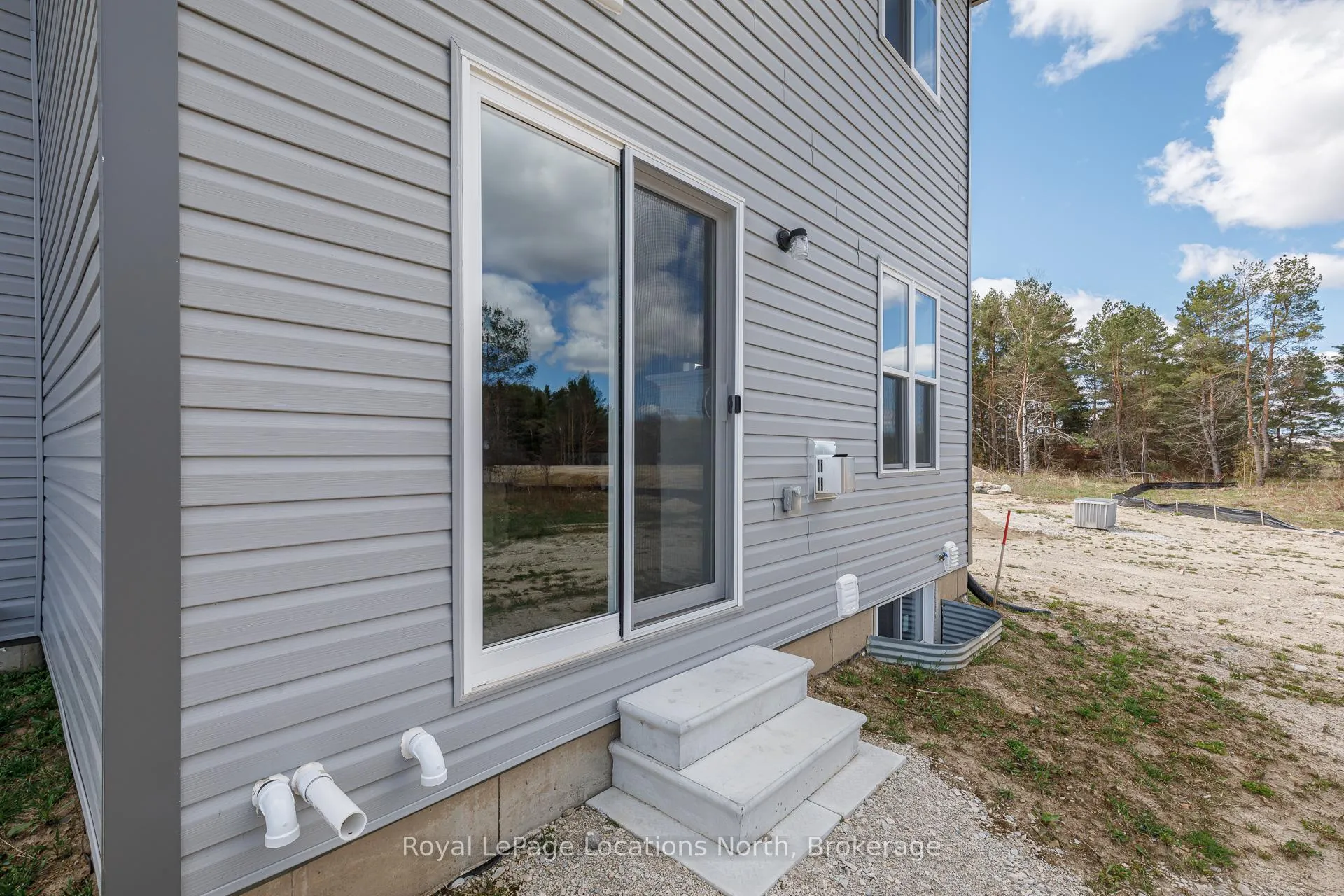 Photo 27 of 221 Equality Drive, Meaford — HOMEH