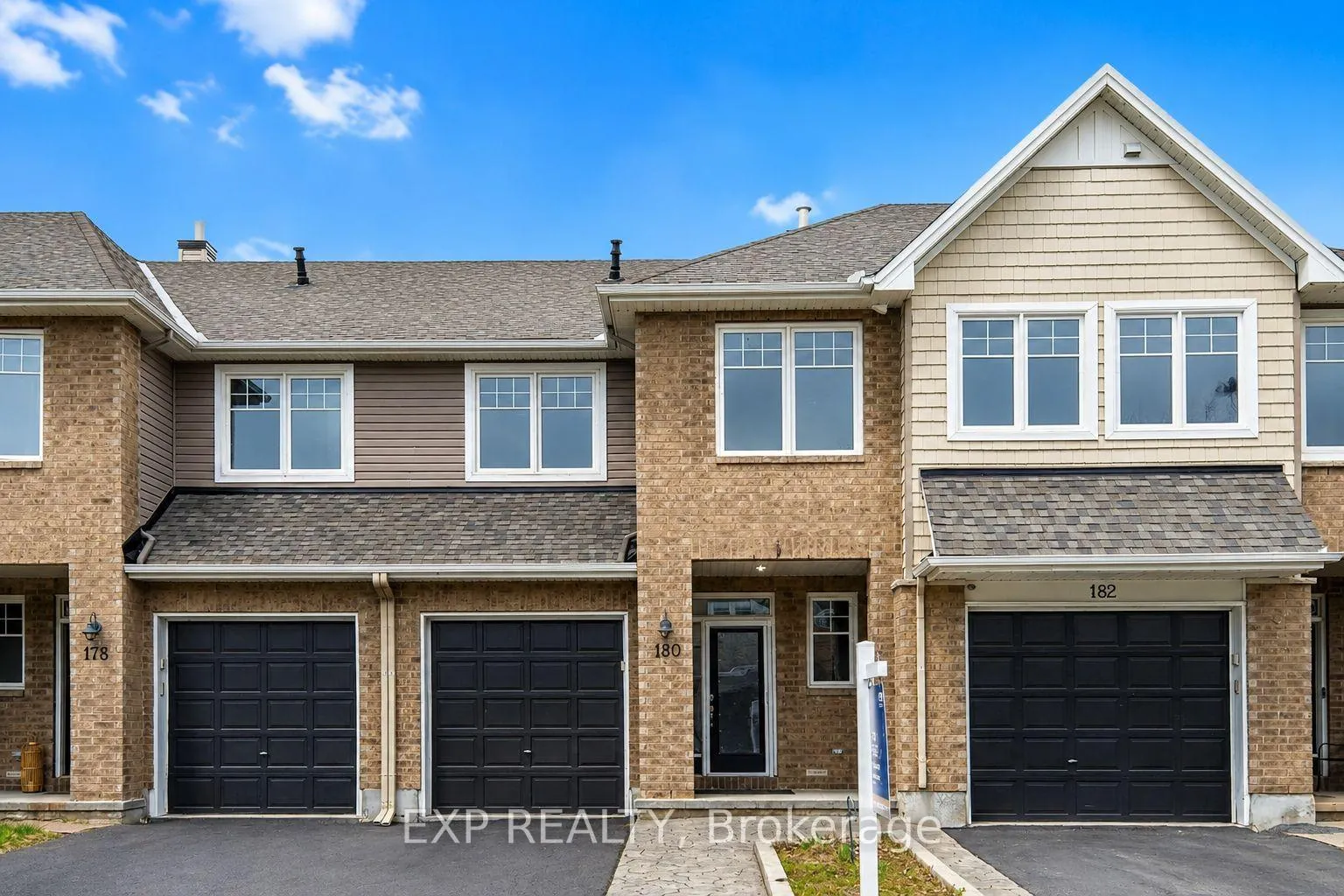 Front of 180 Flat Sedge Crescent