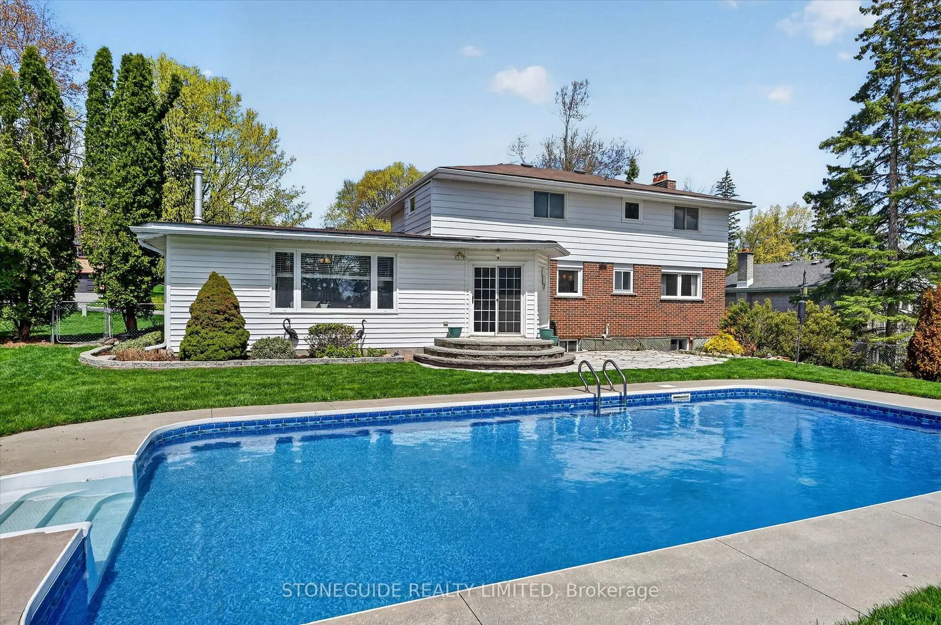 Photo 22 of 29 Weller Crescent, Peterborough, Monaghan Ward 2 — HOMEH
