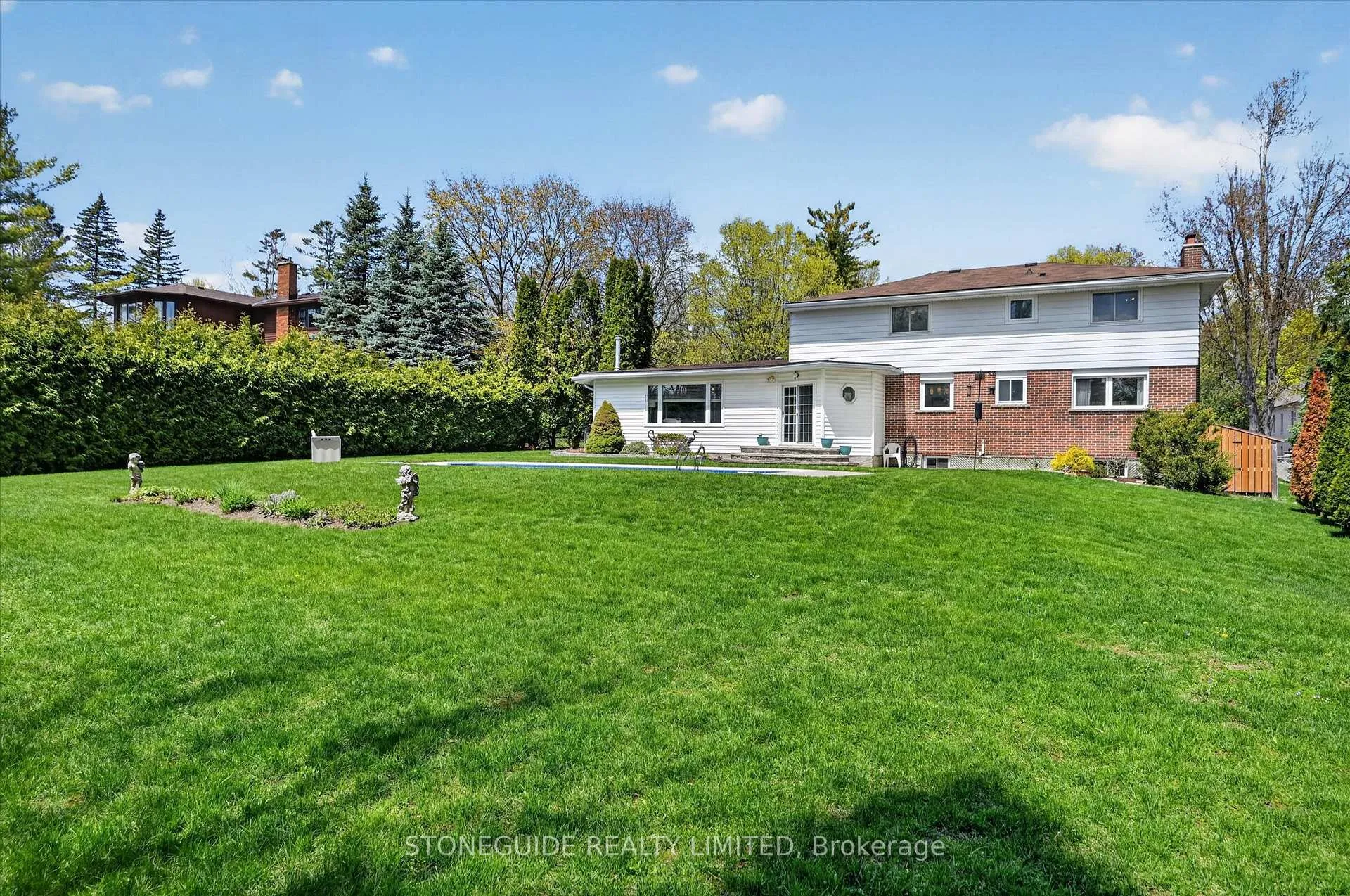 Photo 42 of 29 Weller Crescent, Peterborough, Monaghan Ward 2 — HOMEH