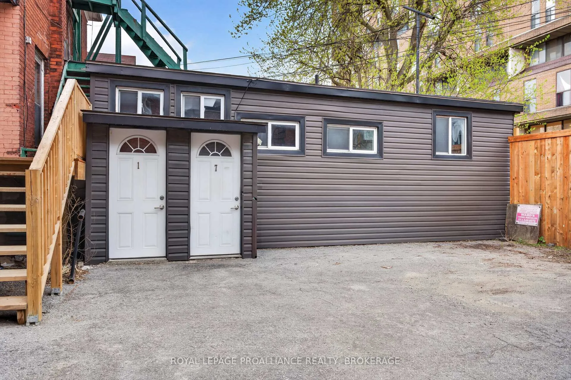 Photo 3 of 322 Queen Street, Kingston, East of Sir John A. Blvd — HOMEH