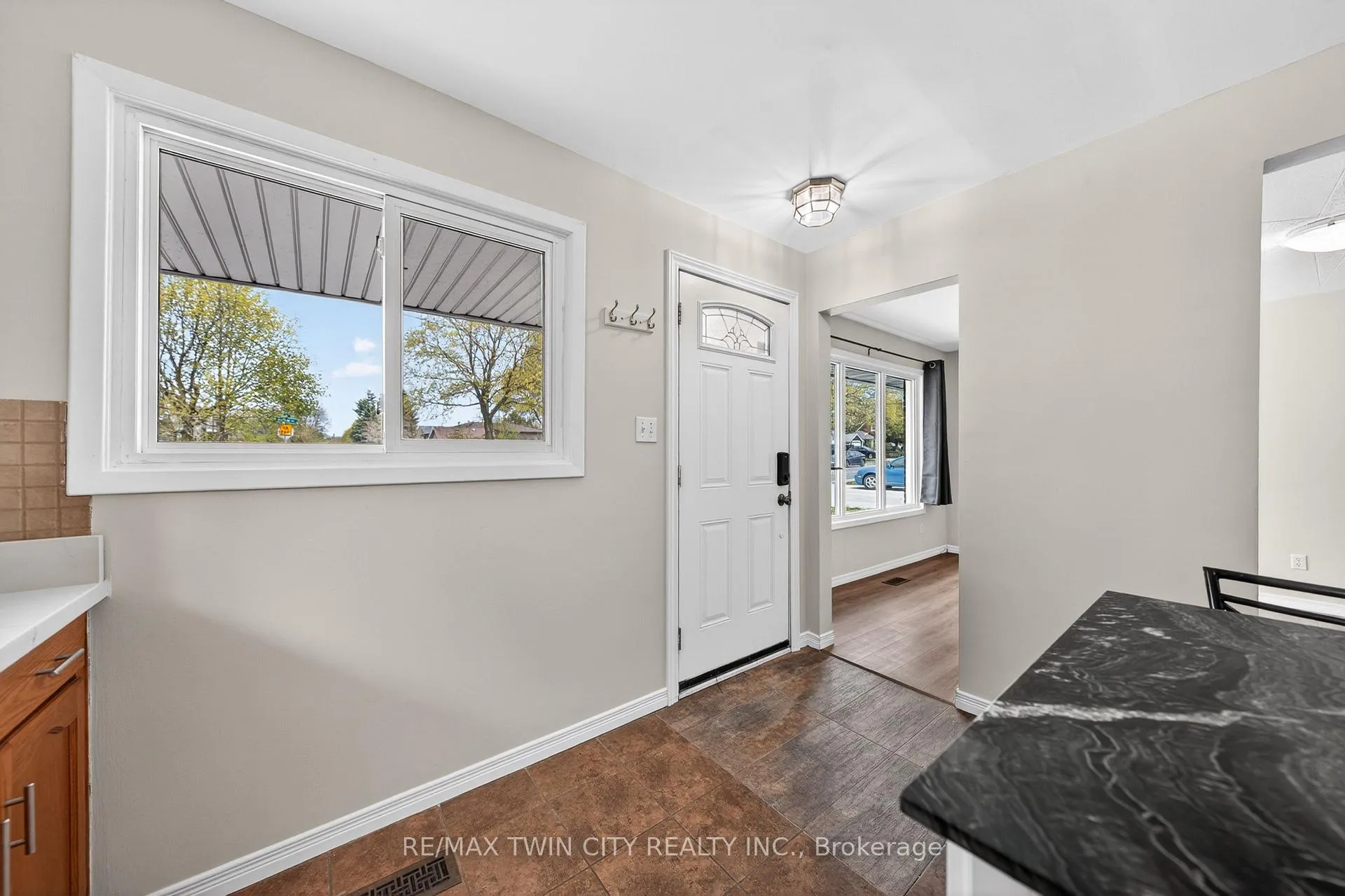 Photo 3 of 34 Avenue Road, Cambridge — HOMEH