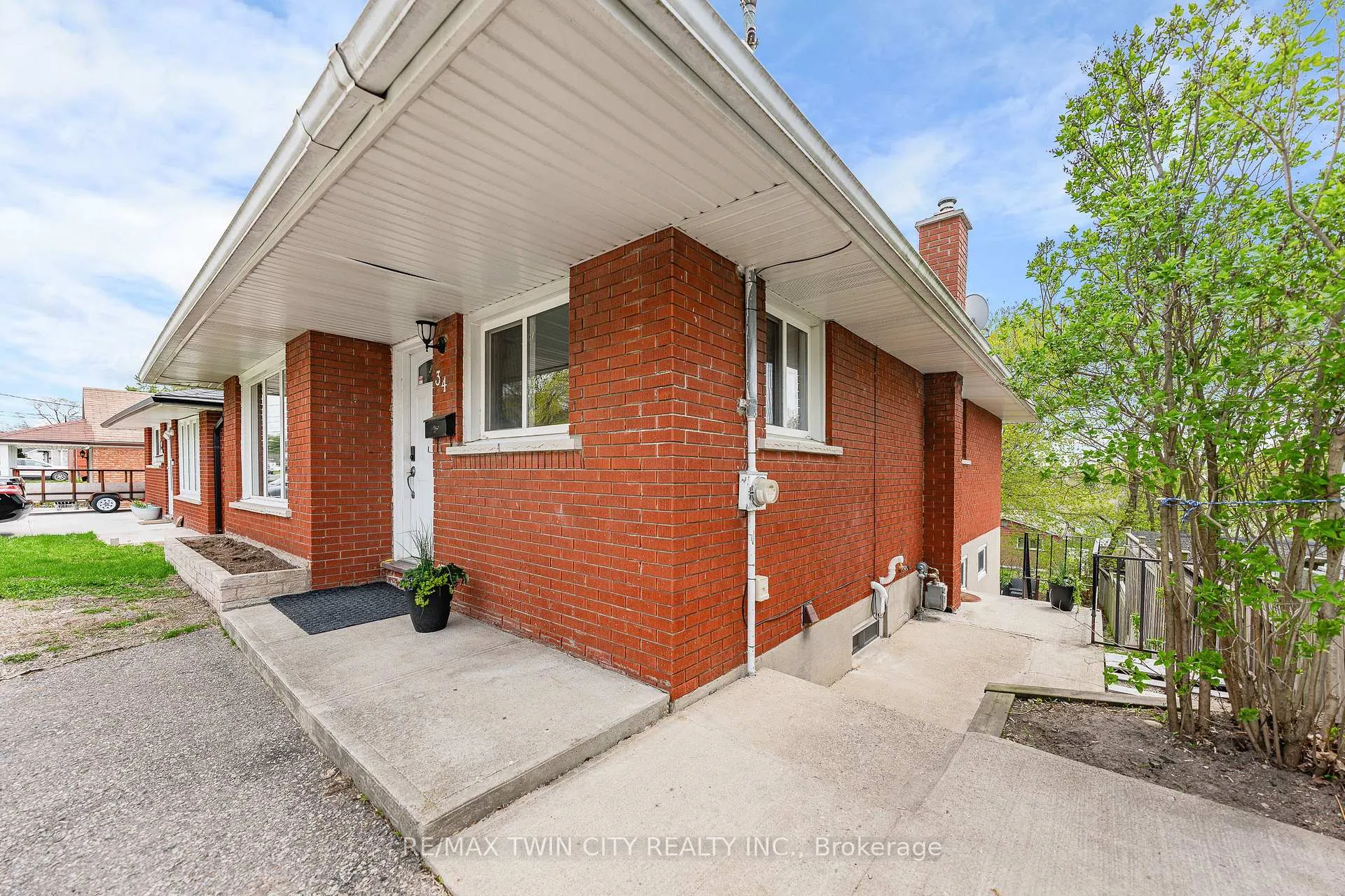 Photo 40 of 34 Avenue Road, Cambridge — HOMEH