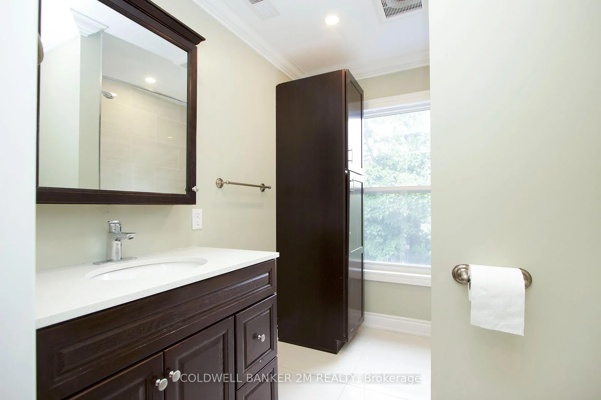 Photo 18 of Unit 2, 242 Kendal Avenue, Oshawa, O'Neill — HOMEH