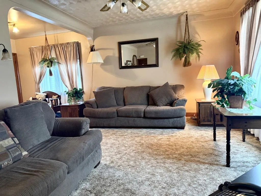 Photo 3 of 25 Thomson Road, Welland, N. Welland — HOMEH