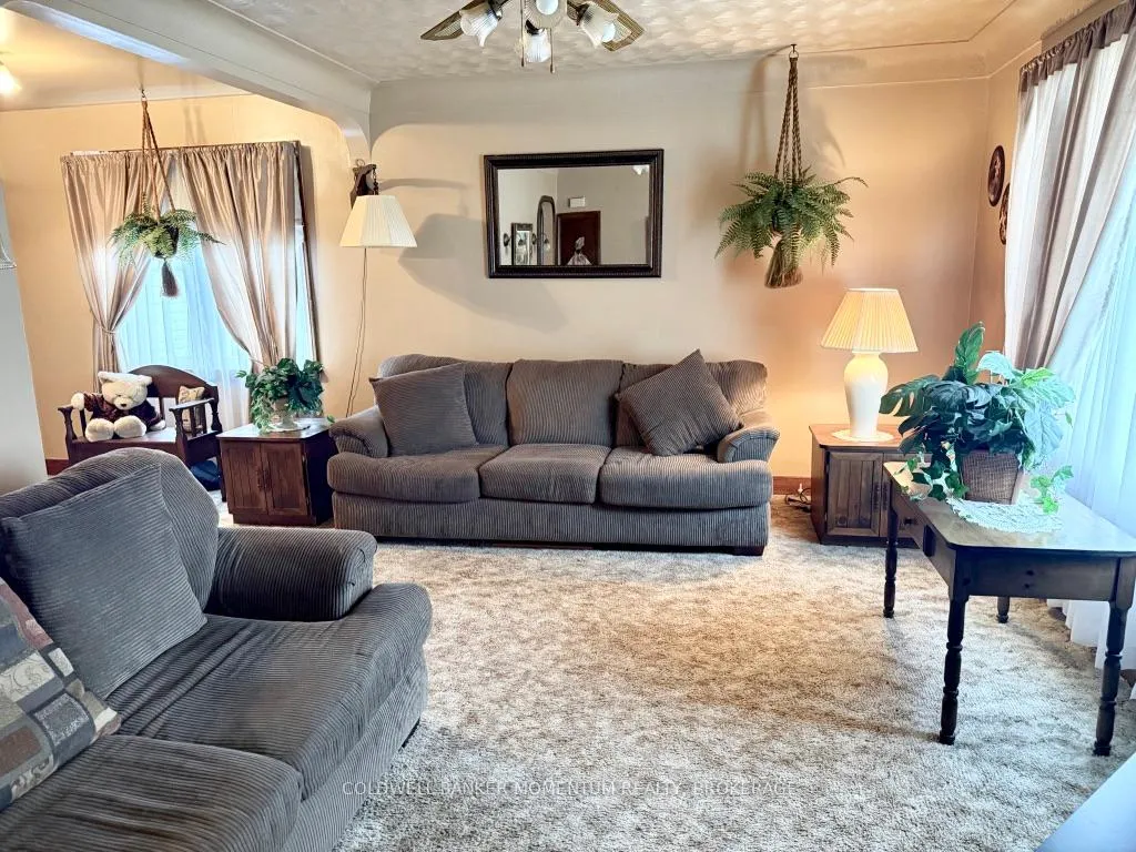 Photo 9 of 25 Thomson Road, Welland, N. Welland — HOMEH