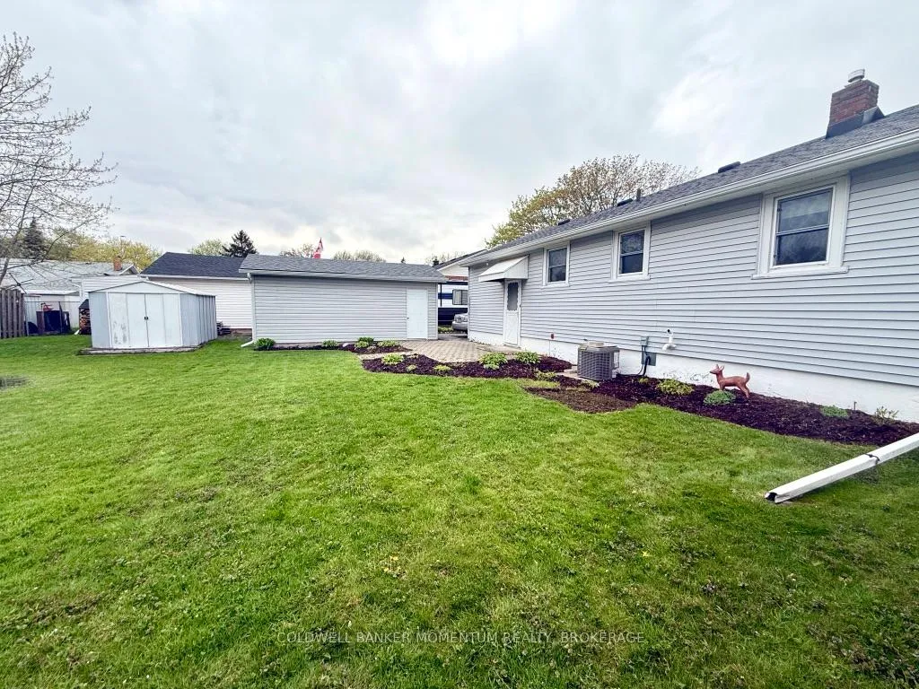 Photo 41 of 25 Thomson Road, Welland, N. Welland — HOMEH