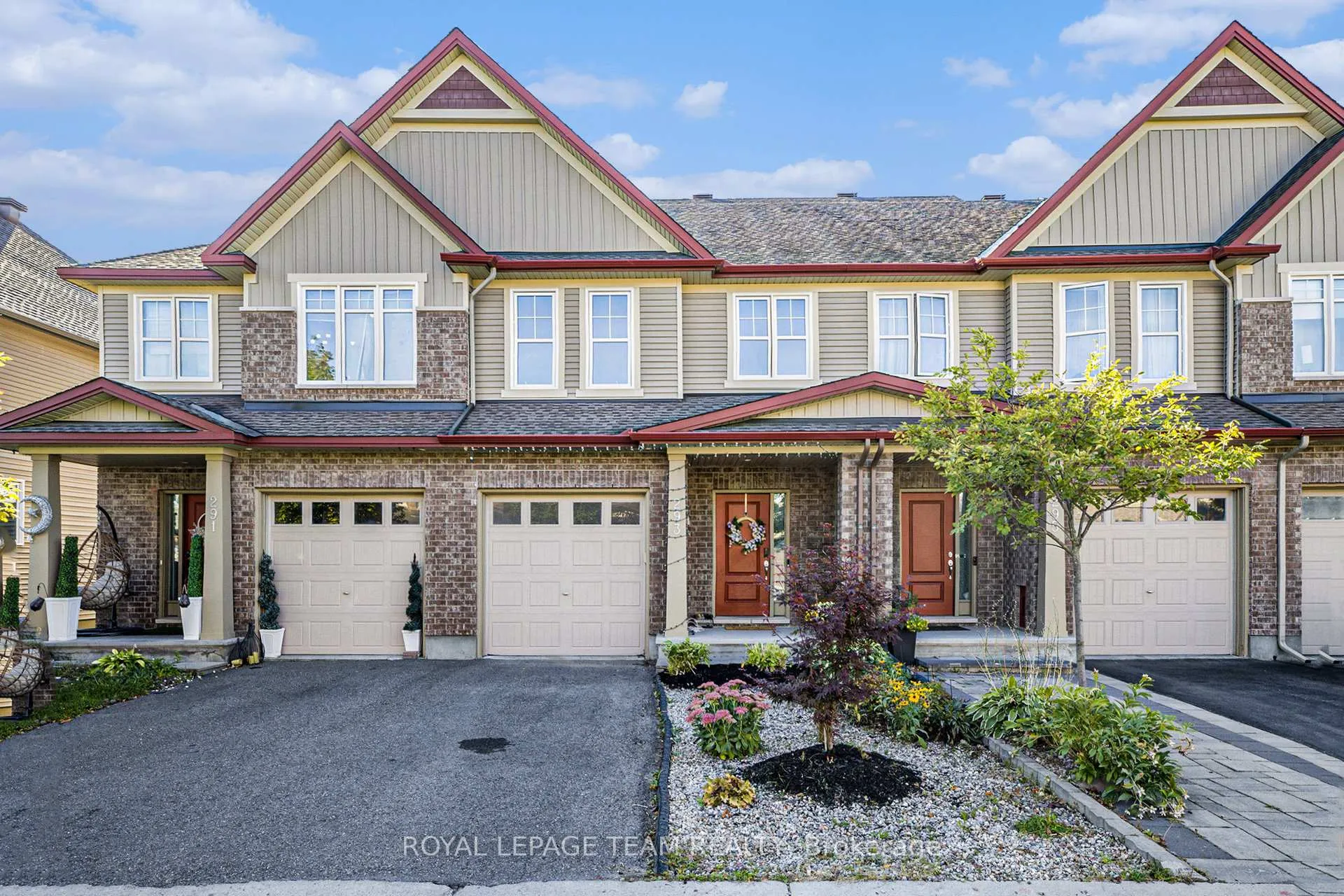 Photo 1 of 293 Fergus Crescent, Ottawa, Barrhaven - Cedargrove/Fraserdale — HOMEH