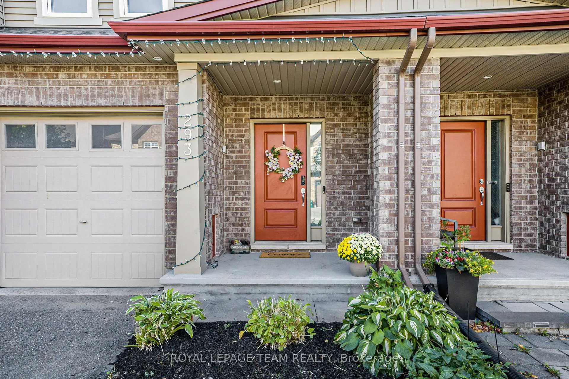 Photo 2 of 293 Fergus Crescent, Ottawa, Barrhaven - Cedargrove/Fraserdale — HOMEH