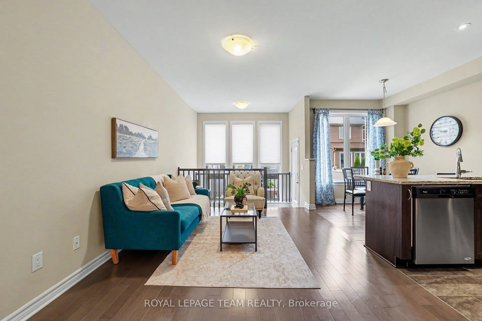 Photo 9 of 293 Fergus Crescent, Ottawa, Barrhaven - Cedargrove/Fraserdale — HOMEH