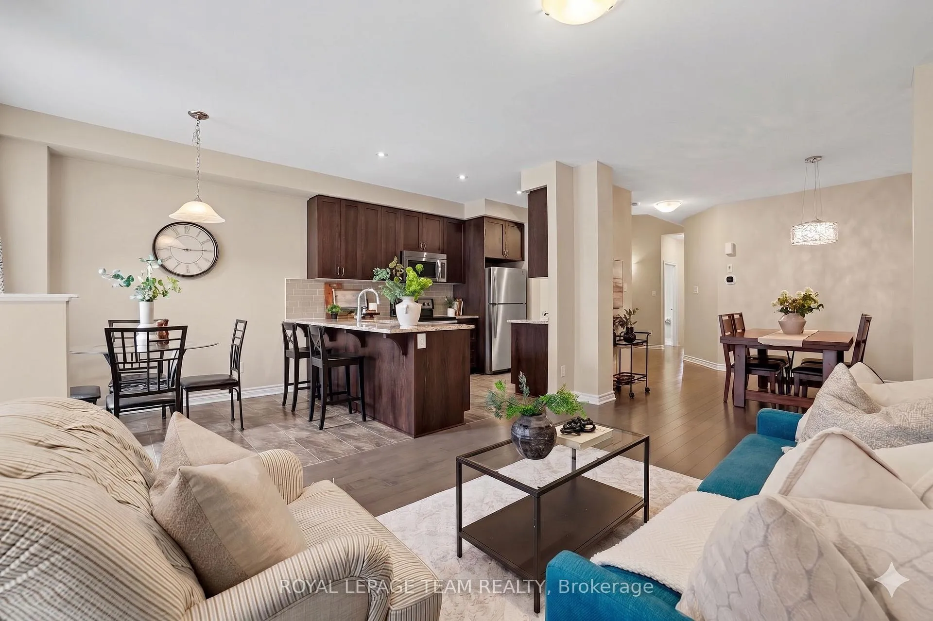 Photo 10 of 293 Fergus Crescent, Ottawa, Barrhaven - Cedargrove/Fraserdale — HOMEH