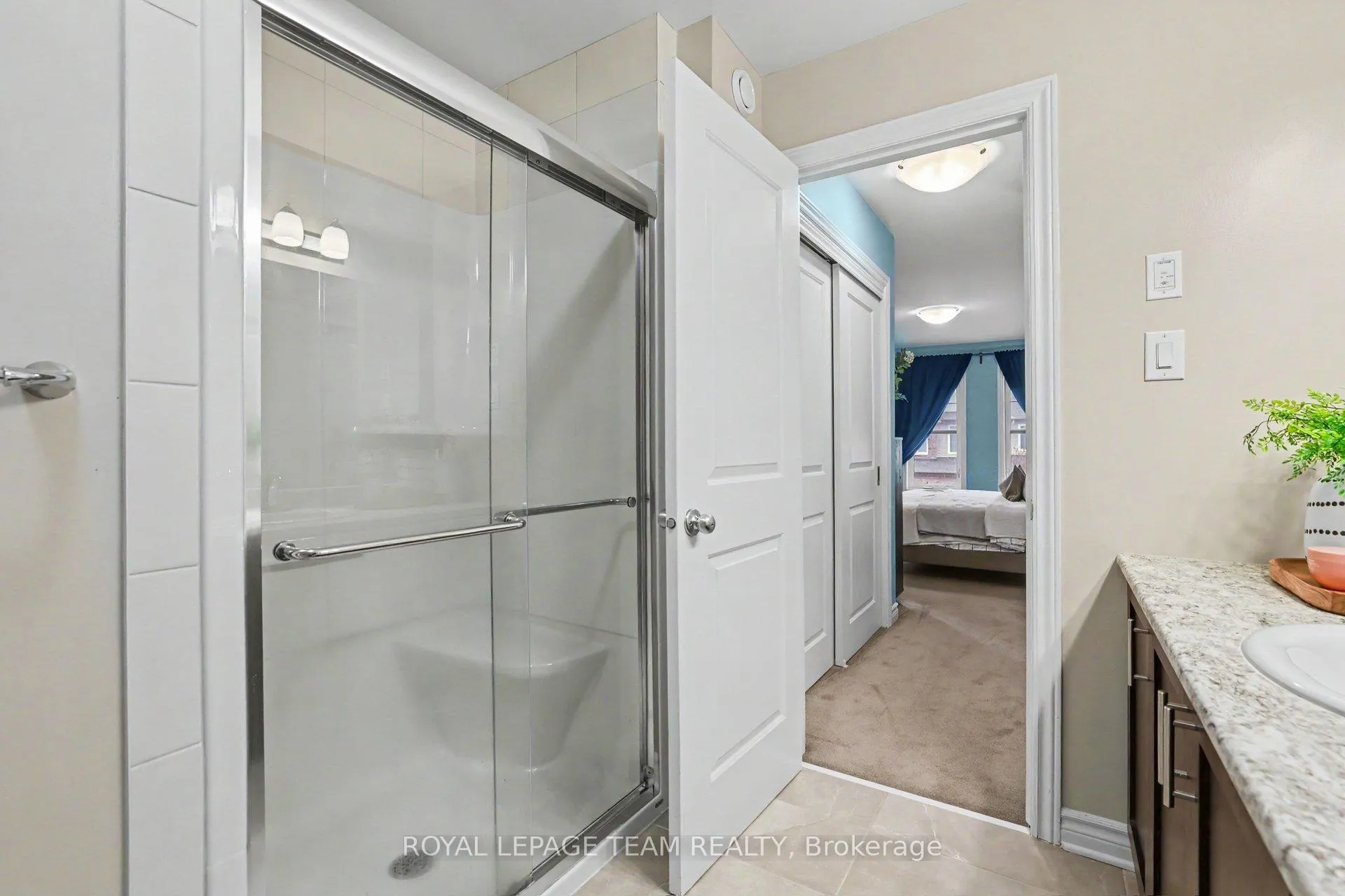 Photo 23 of 293 Fergus Crescent, Ottawa, Barrhaven - Cedargrove/Fraserdale — HOMEH