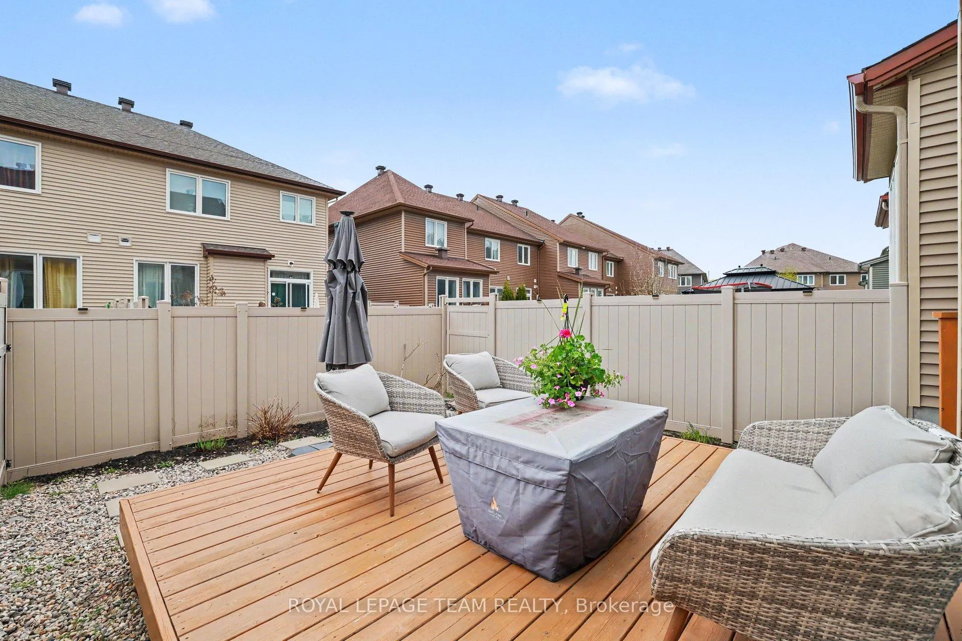 Photo 32 of 293 Fergus Crescent, Ottawa, Barrhaven - Cedargrove/Fraserdale — HOMEH