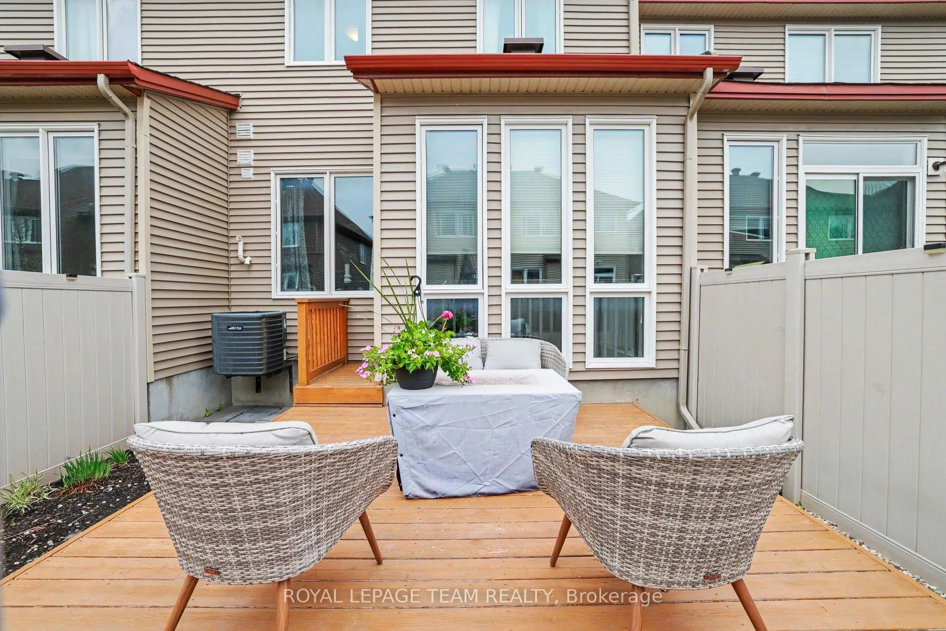 Photo 33 of 293 Fergus Crescent, Ottawa, Barrhaven - Cedargrove/Fraserdale — HOMEH